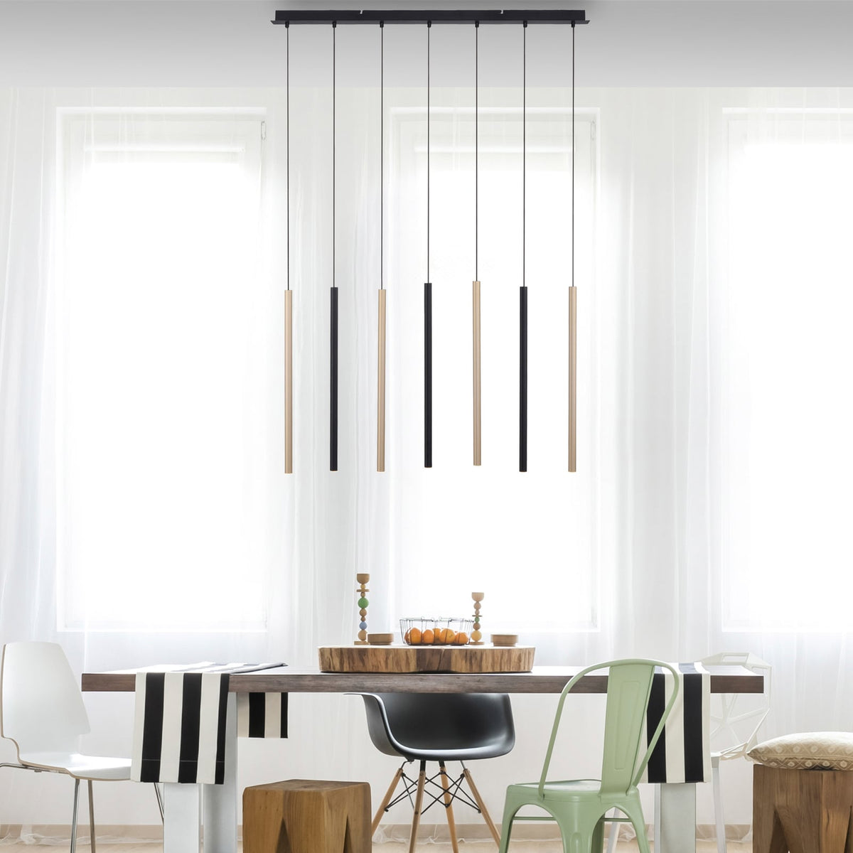 LED pendellampe Flute 7-lys svart/aluminium forfra