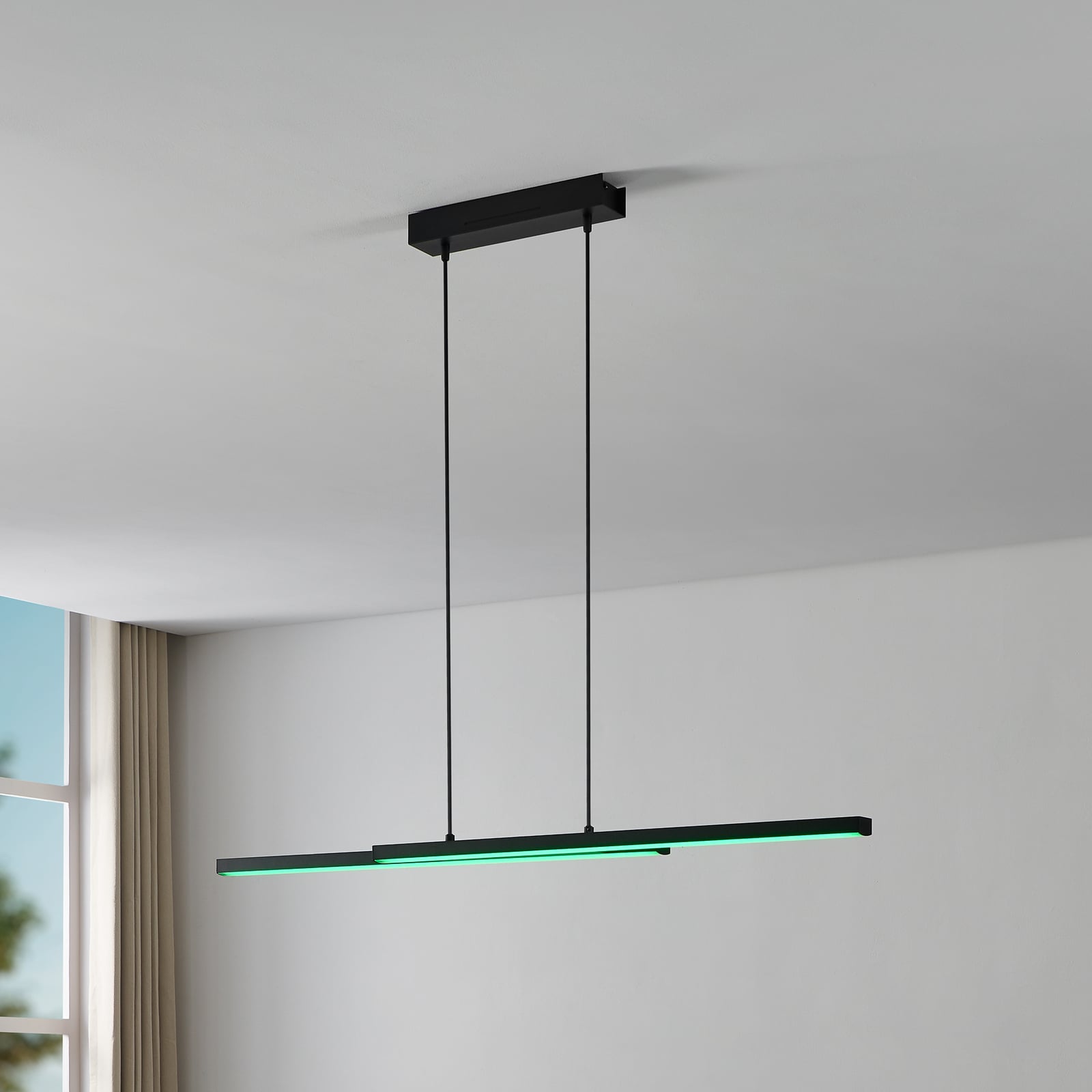 LED pendellampe Fraioli-Z svart dimbar RGB Zigbee 105 cm forfra