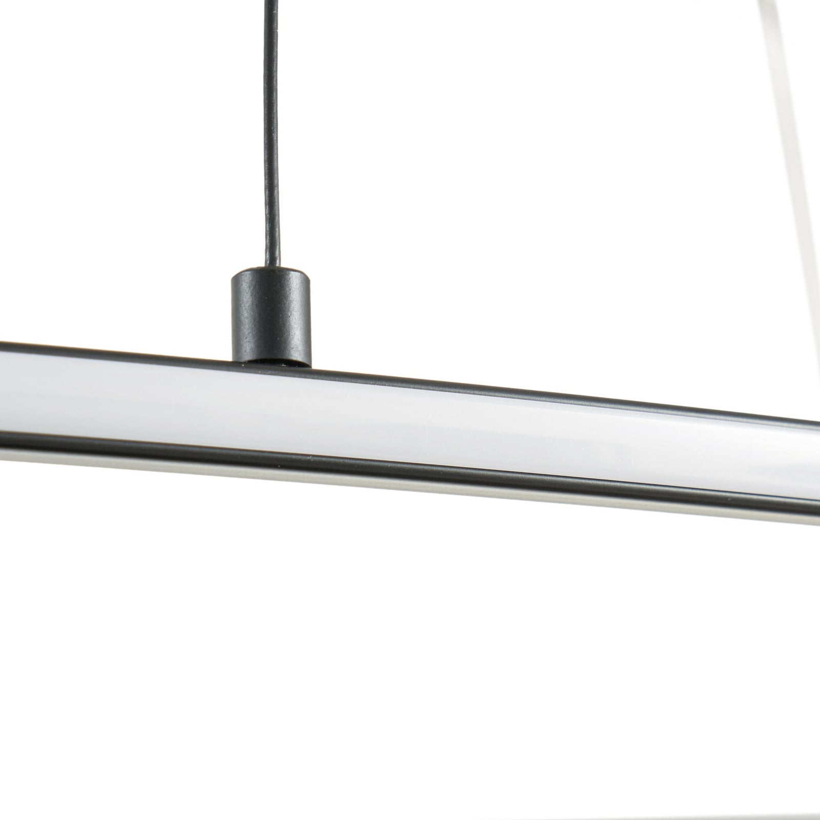LED pendellampe Gavril dimbar svart 100 cm 40,5W monteringsdetalj