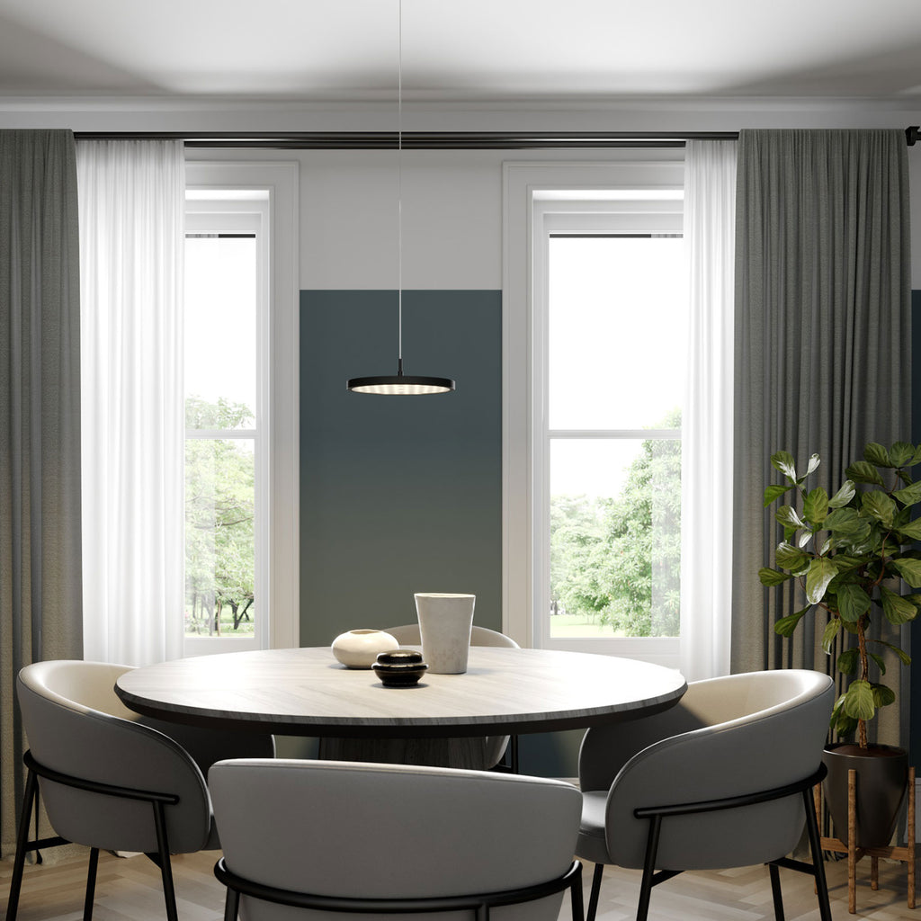 LED pendellampe Gion dimbar aluminium/svart bakside