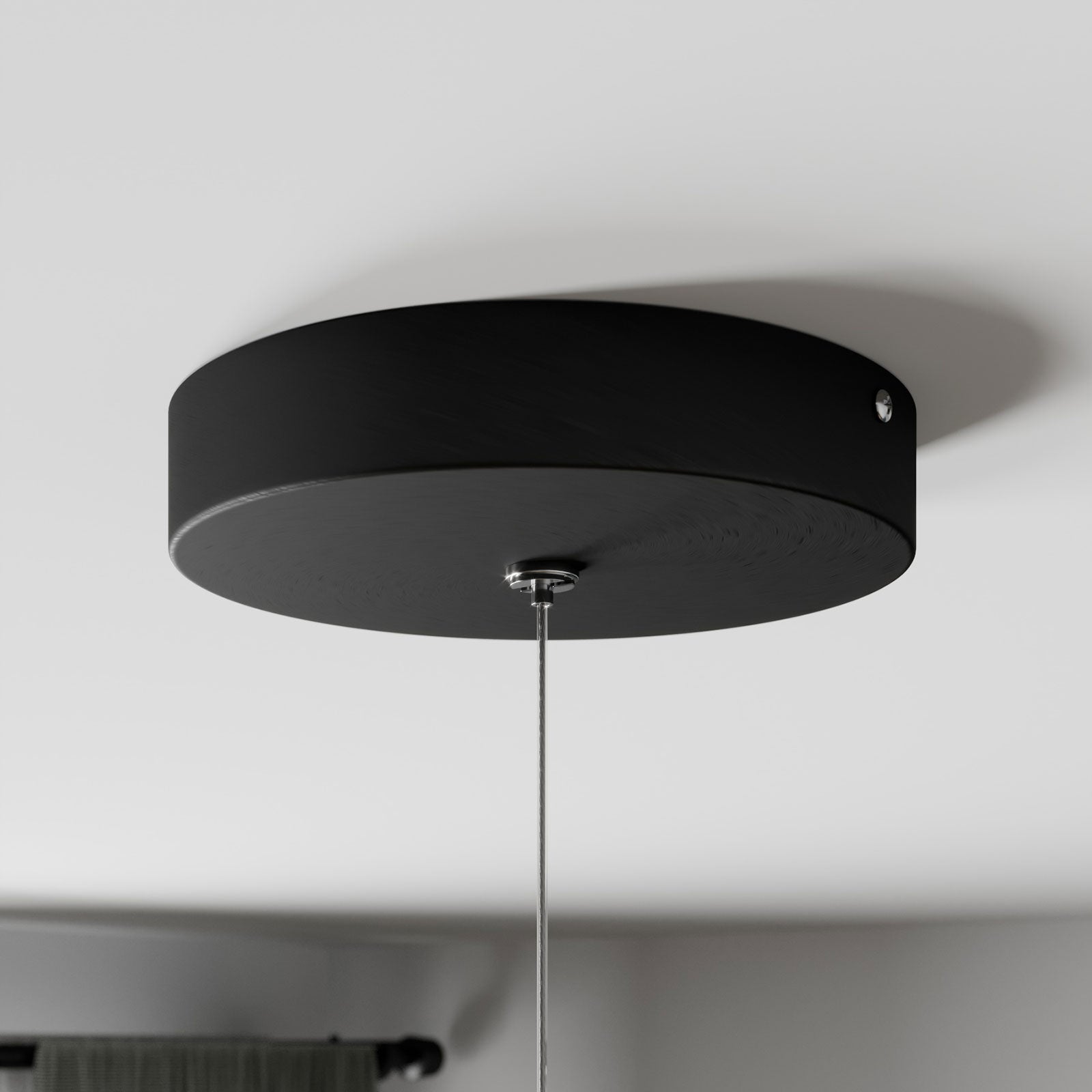 LED pendellampe Gion dimbar aluminium/svart montert i rom