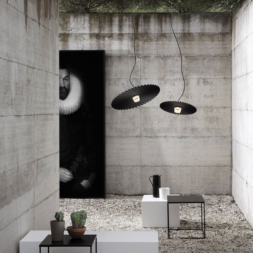 LED pendellampe Gonzaga dimbar svart Ø59 cm IP65 nærbilde av detalj