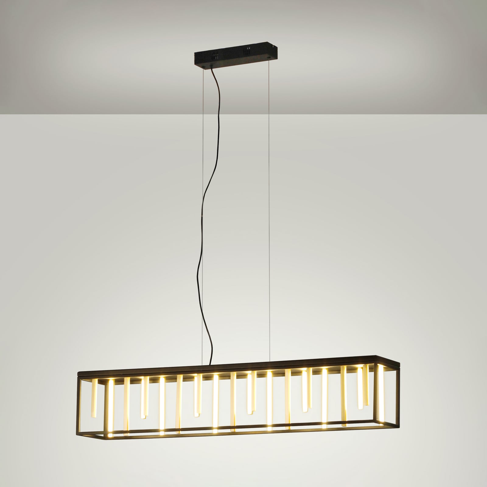 LED pendellampe Grid dimbar CCT fjernkontroll 110 cm svart/gull montert i rom