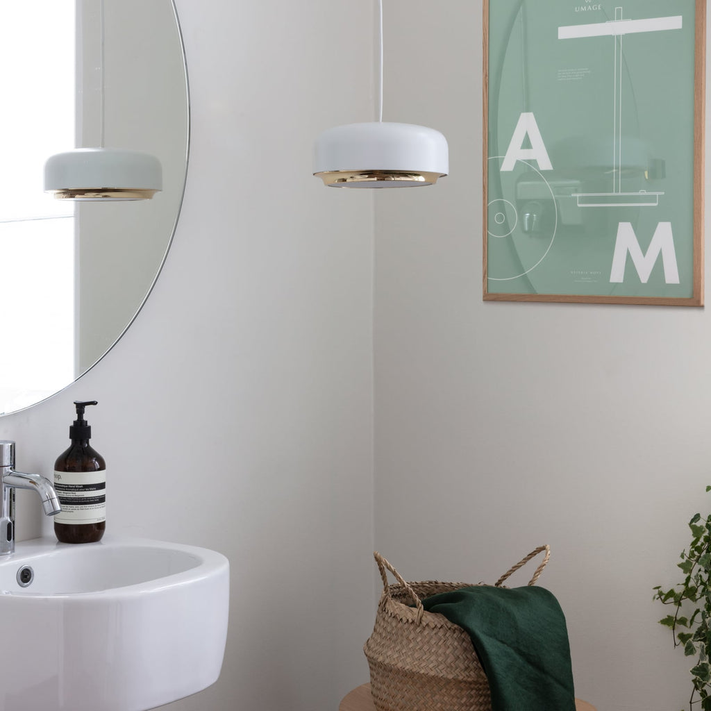 Detalj av LED pendellampe Hazel Mini hvit/messing dimbar