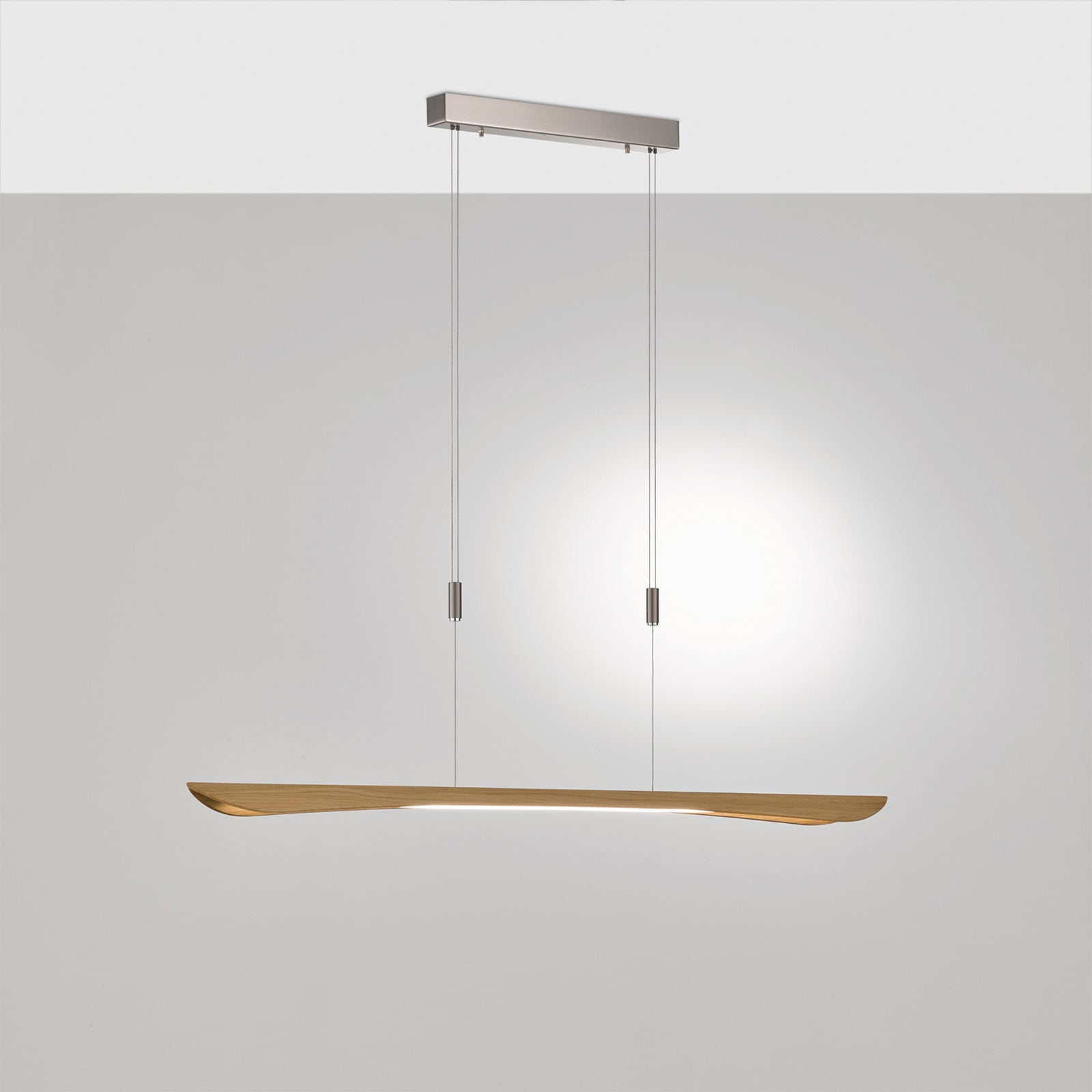 Montert LED pendellampe Hiba over spisebord