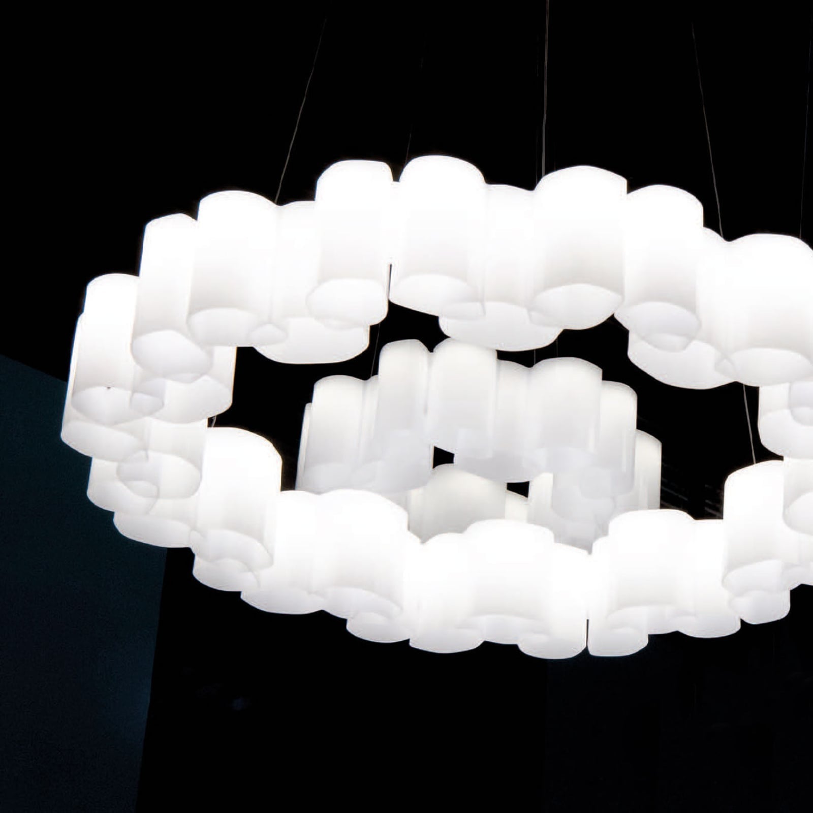 LED pendellampe Honey dimbar rund Ø58 cm hvit 35W Stilnovo forfra
