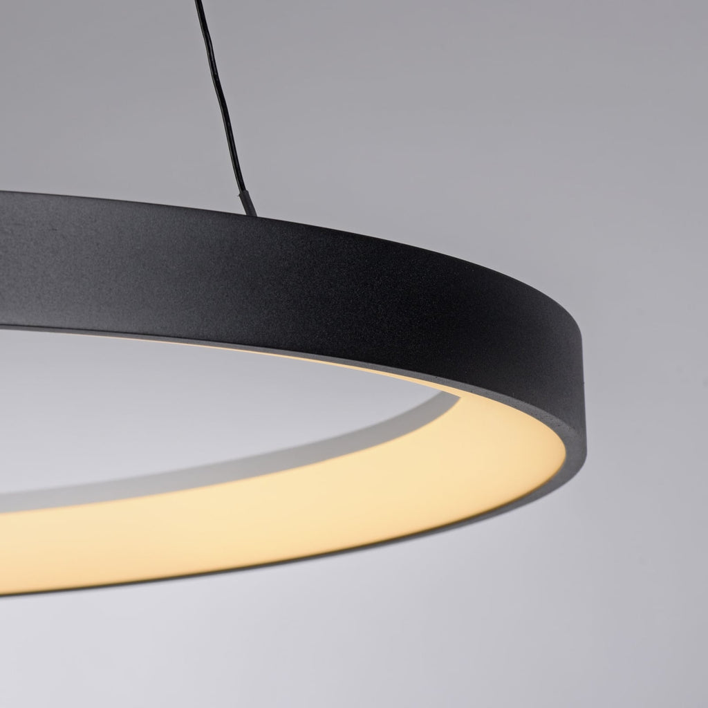 LED pendellampe Hoop svart dimbar Ø57 cm 37W varmhvit nærbilde
