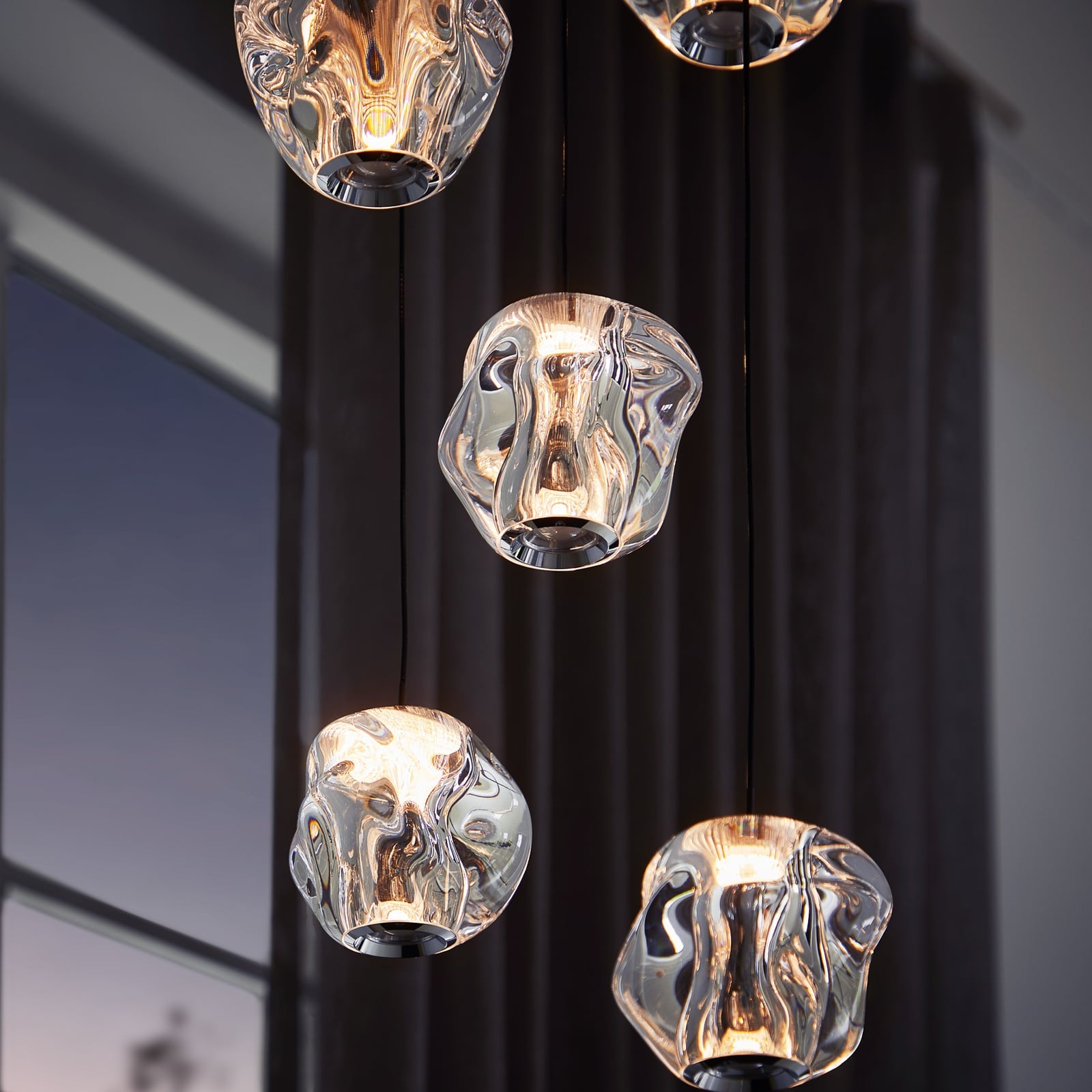 LED pendellampe Ice Ball 5-lys akryl krom/klar detalj av lampe