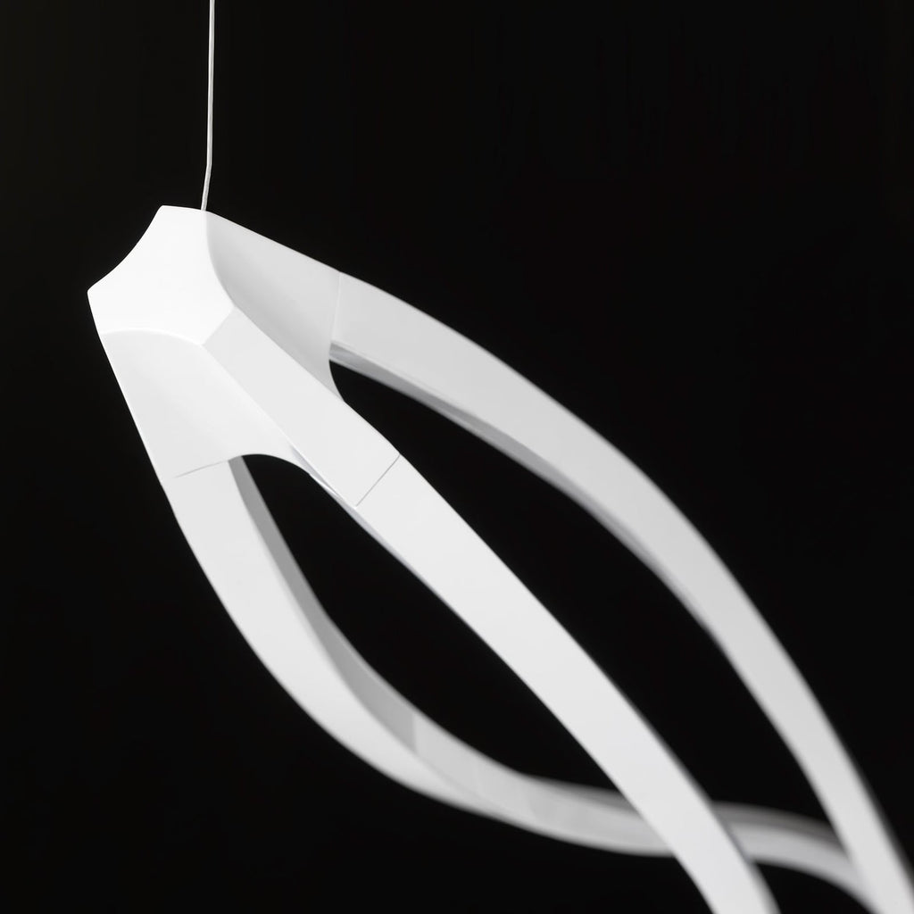 LED pendellampe In The Wind vertikal hvit dimbar montert i rom