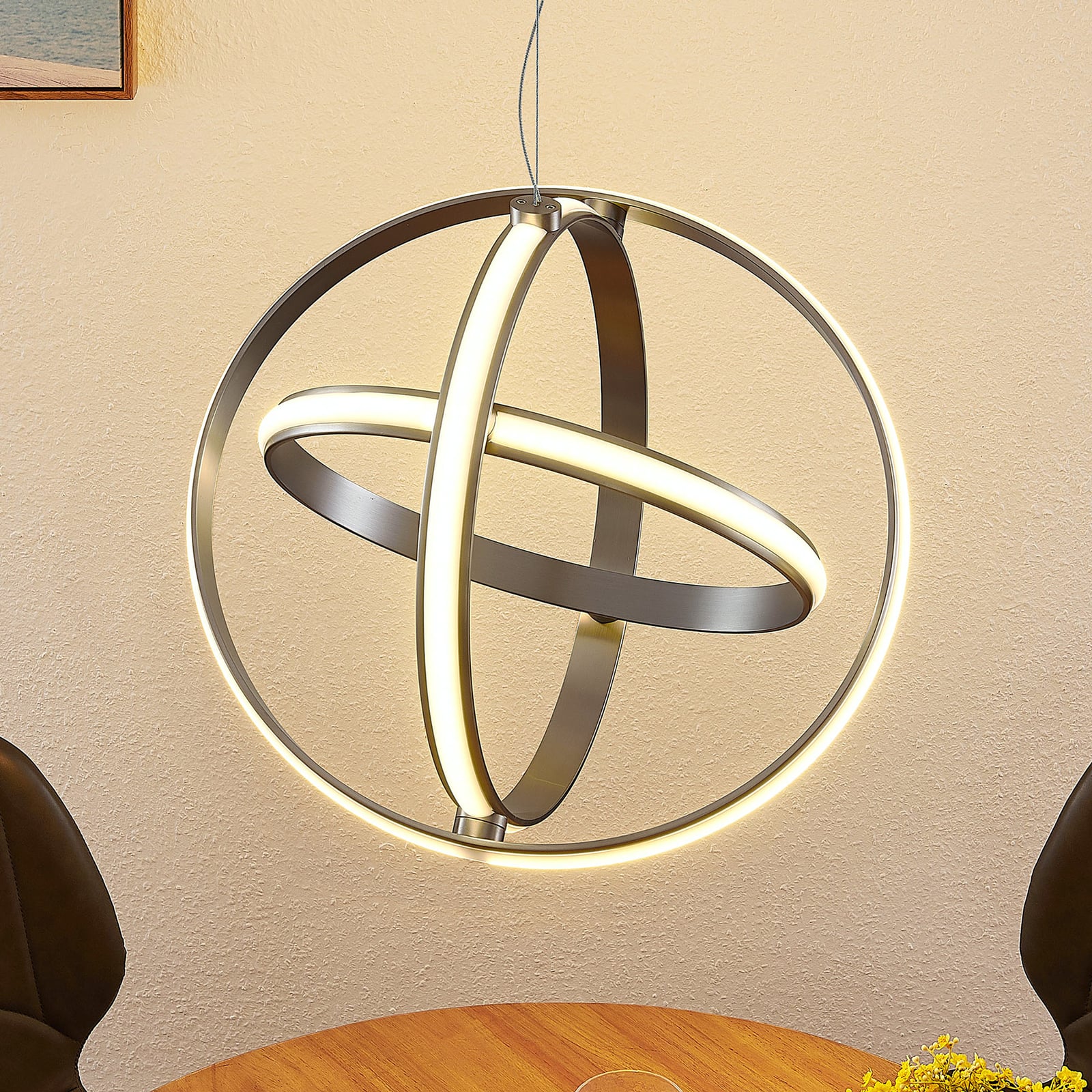 LED pendellampe Kamilya dimbar nikkel aluminium 50 cm forfra