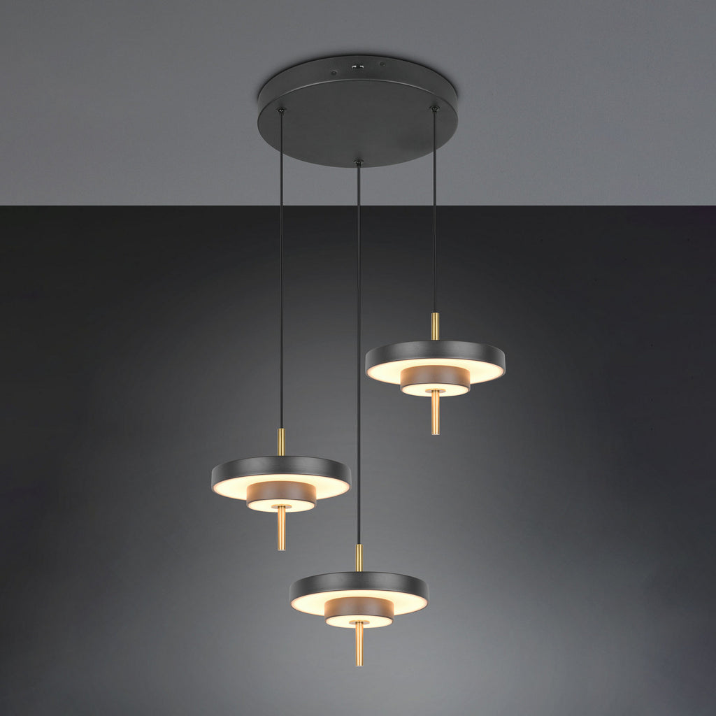 LED pendellampe Keaton svart/gull montert i rom
