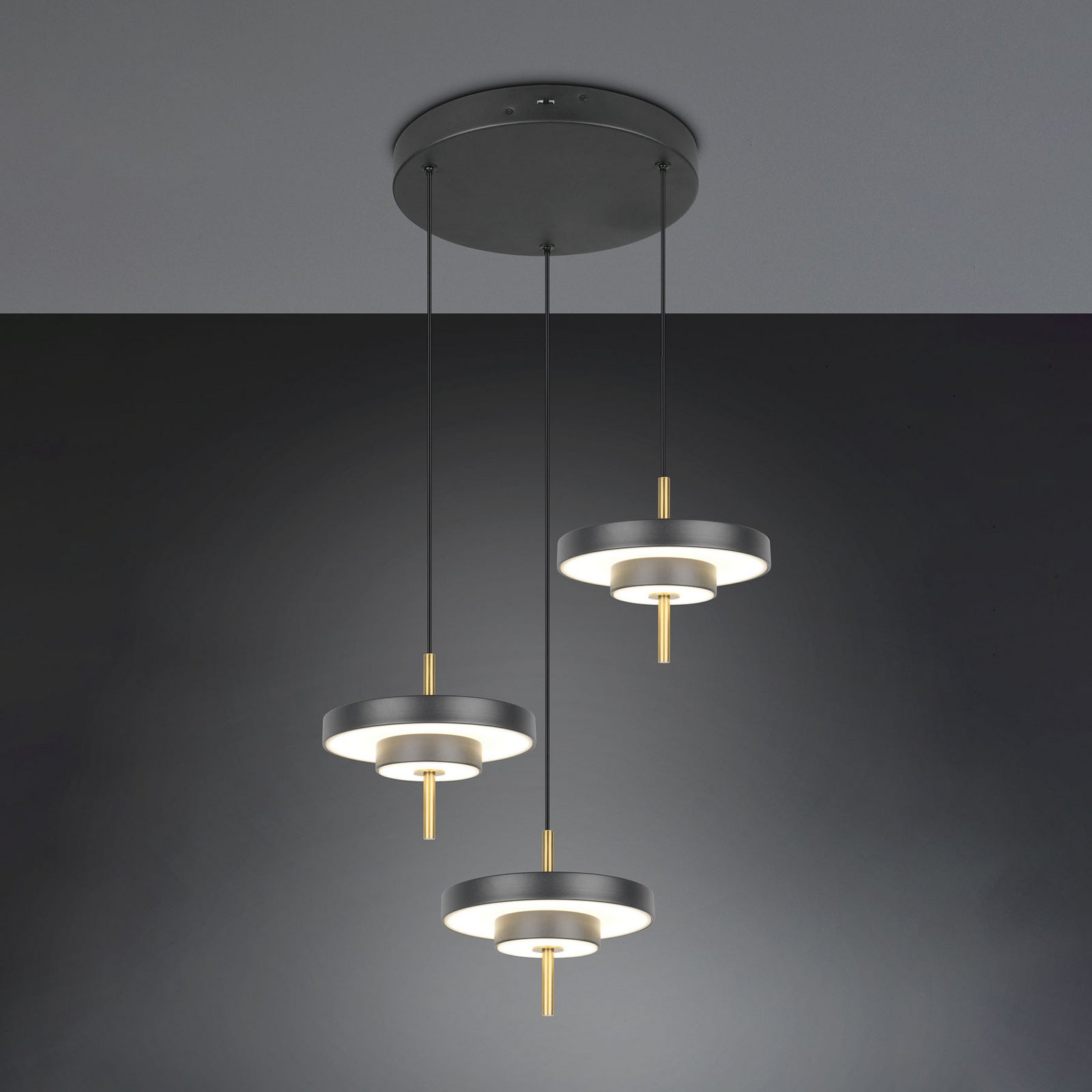 LED pendellampe Keaton svart/gull nærbilde av lampehoder