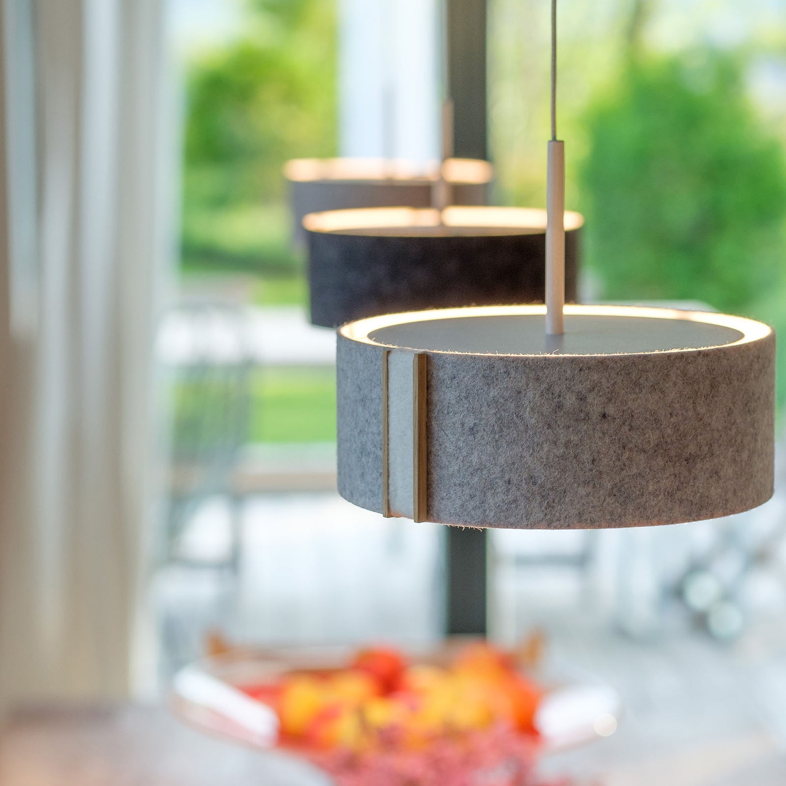 LED pendellampe LARAfelt S filt/eik dimbar montert