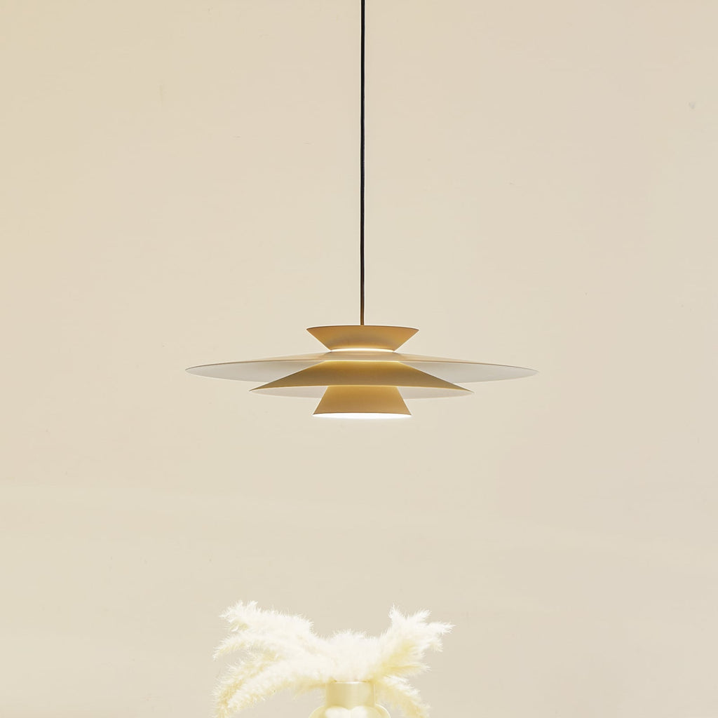 LED pendellampe Livie dimbar beige aluminium underside