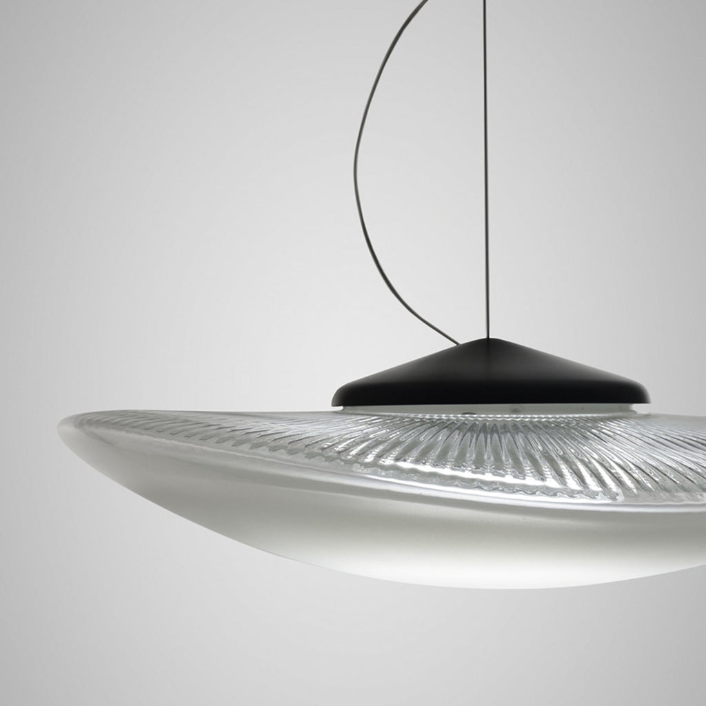 LED pendellampe Loop glass dimbar Ø45 cm 3000K fra Fabbian nærbilde av lyskilde