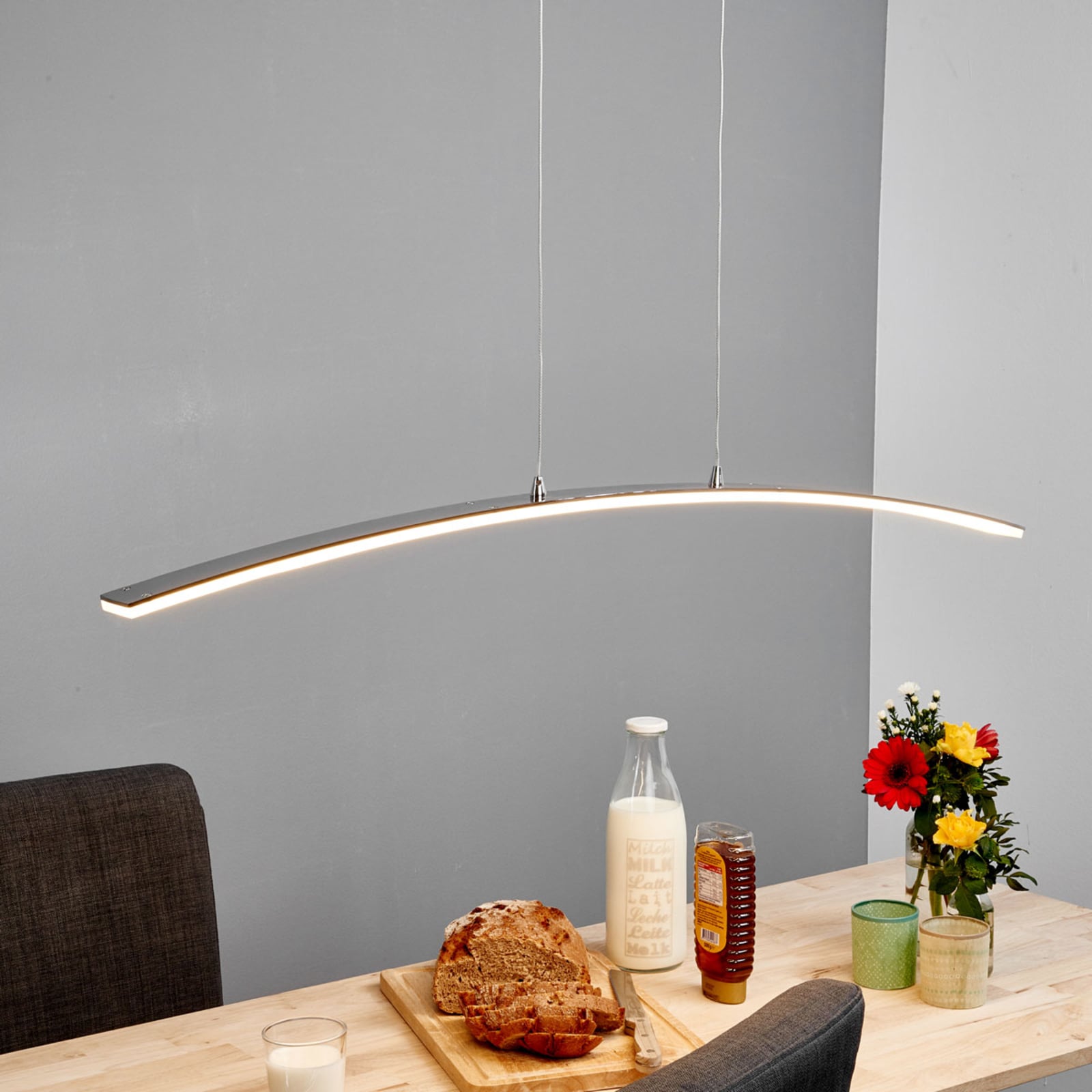 LED pendellampe Lorian aluminium akryl 99 cm krom nærbilde