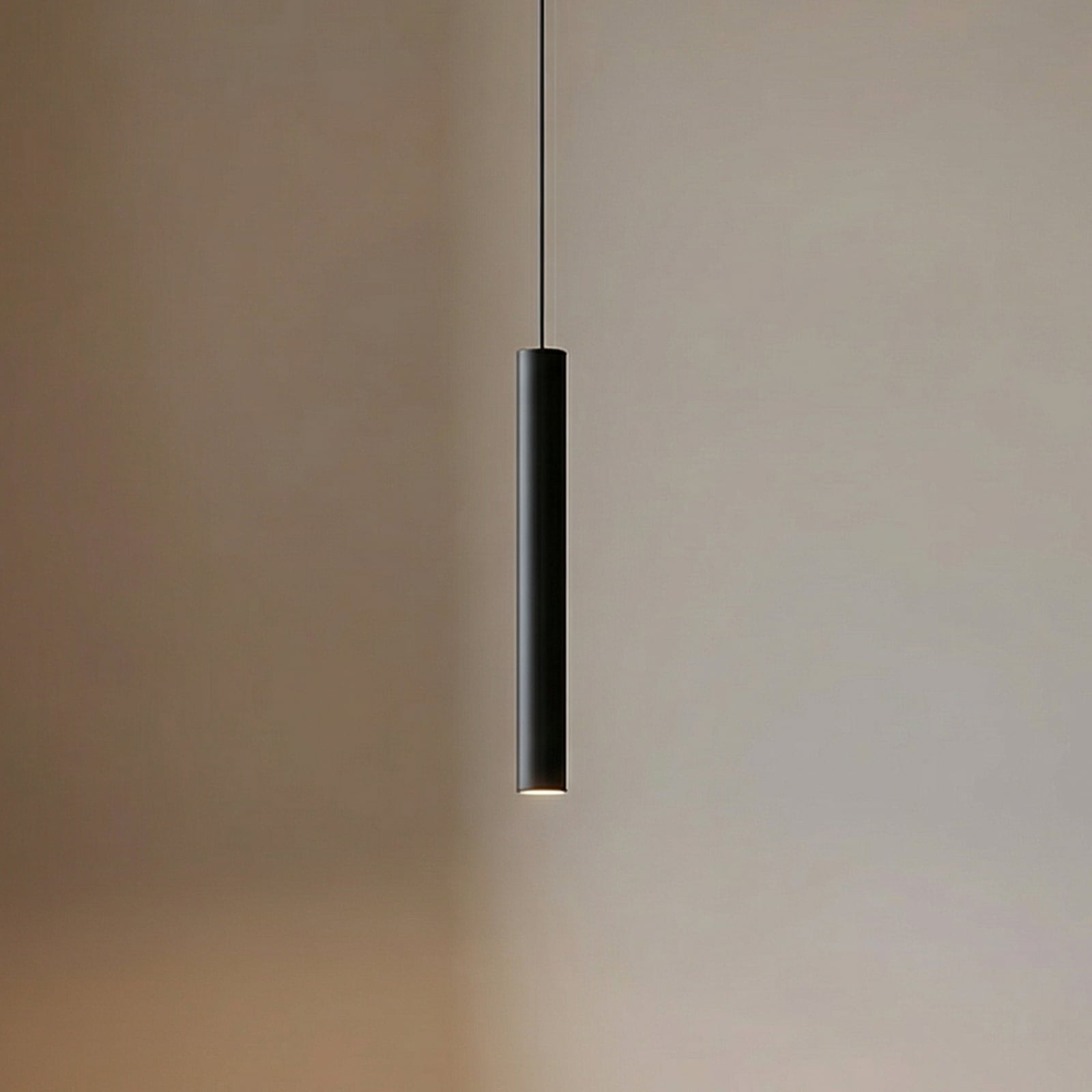 LED pendellampe Lumaro 48V CCT dimbar svart forfra
