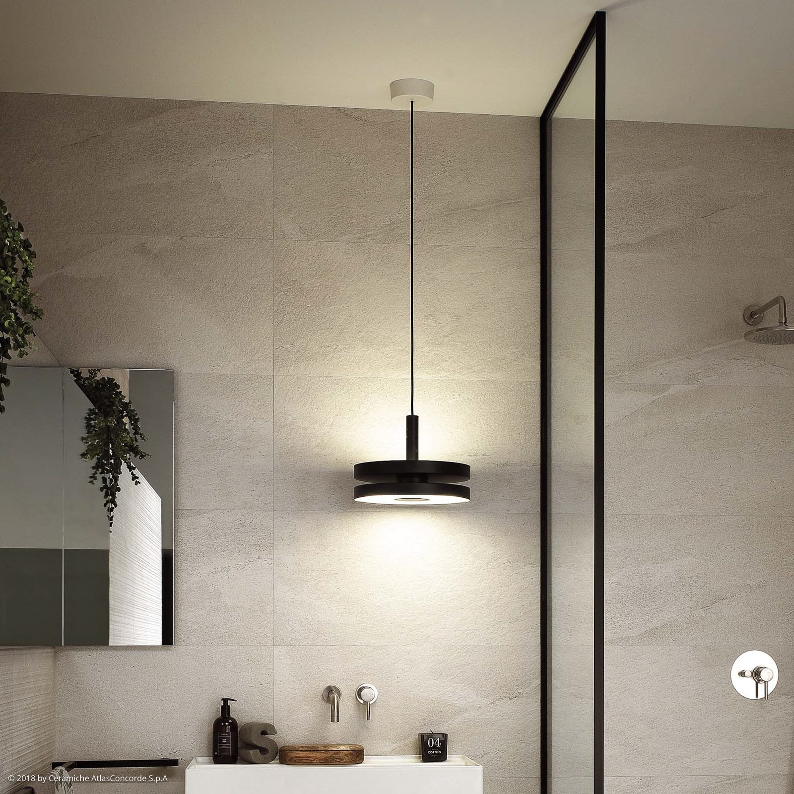 LED pendellampe Machine S3 opp/ned svart Ø33 cm detalj