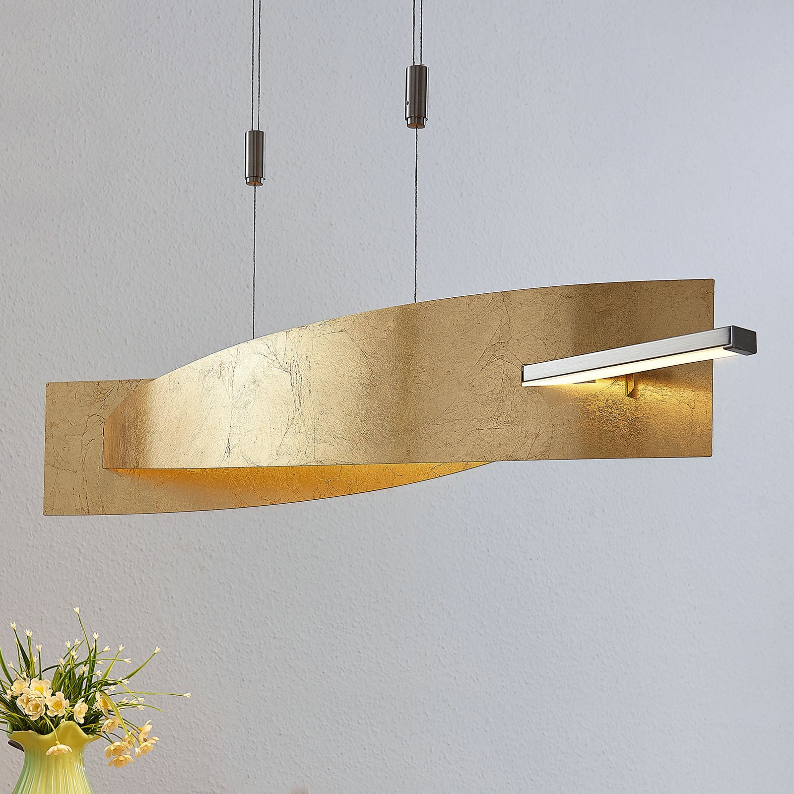 Baksiden av LED pendellampe Marija dimbar gull/sølv 101 cm