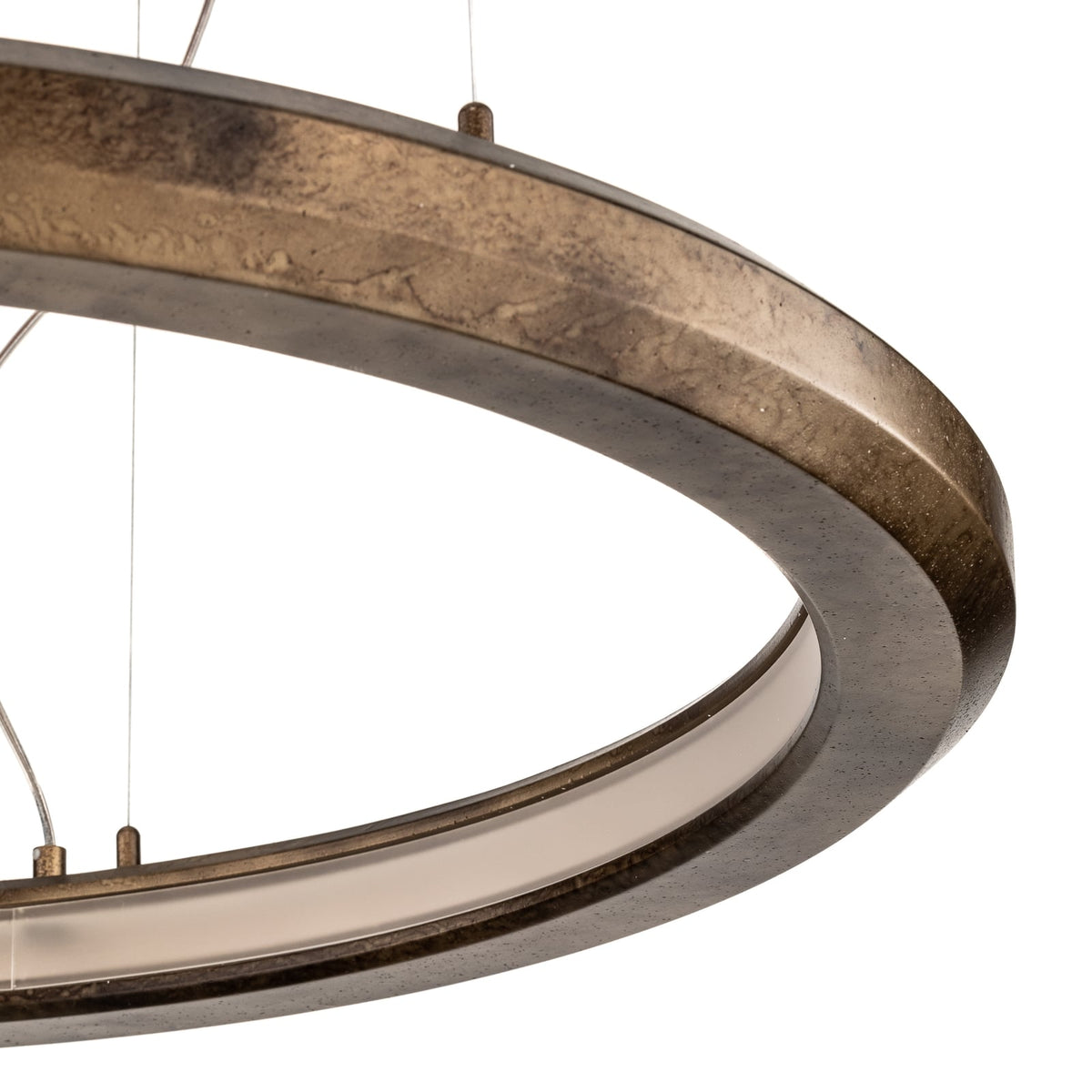 LED pendellampe Materica betong messingfinish montert