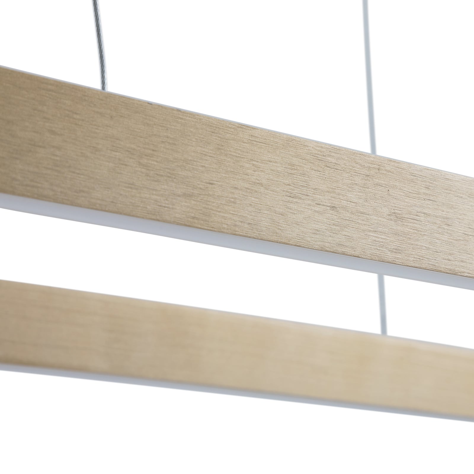 LED pendellampe Melinay oval gull dimbar CCT 110 cm WiFi nærbilde av lampe