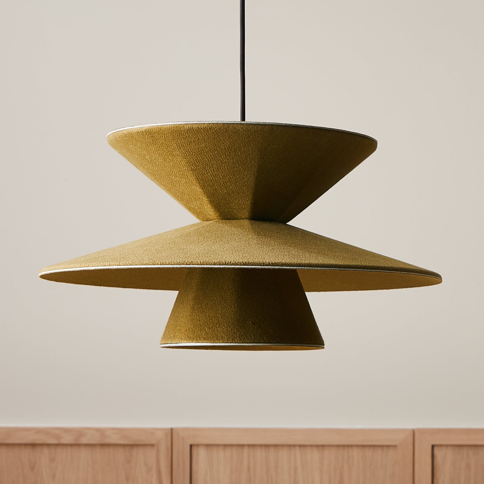 LED pendellampe Morphic filt grønn Ø50 cm dimbar forfra