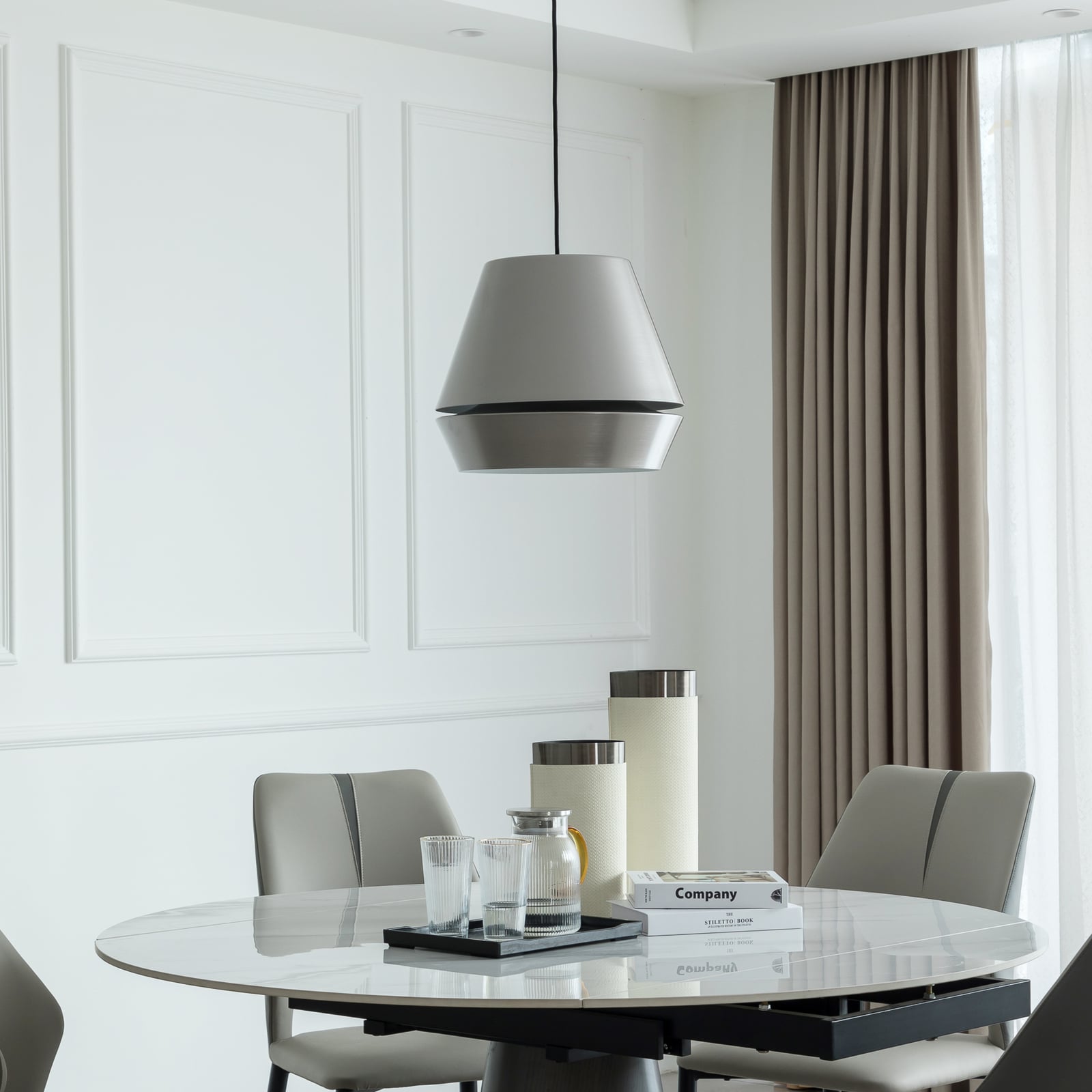 LED pendellampe Mynoria grå aluminium bakside