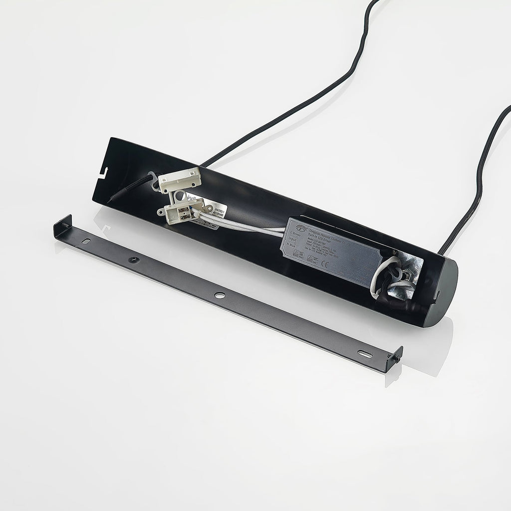 LED pendellampe Nekala svart eukalyptustre lys spredning