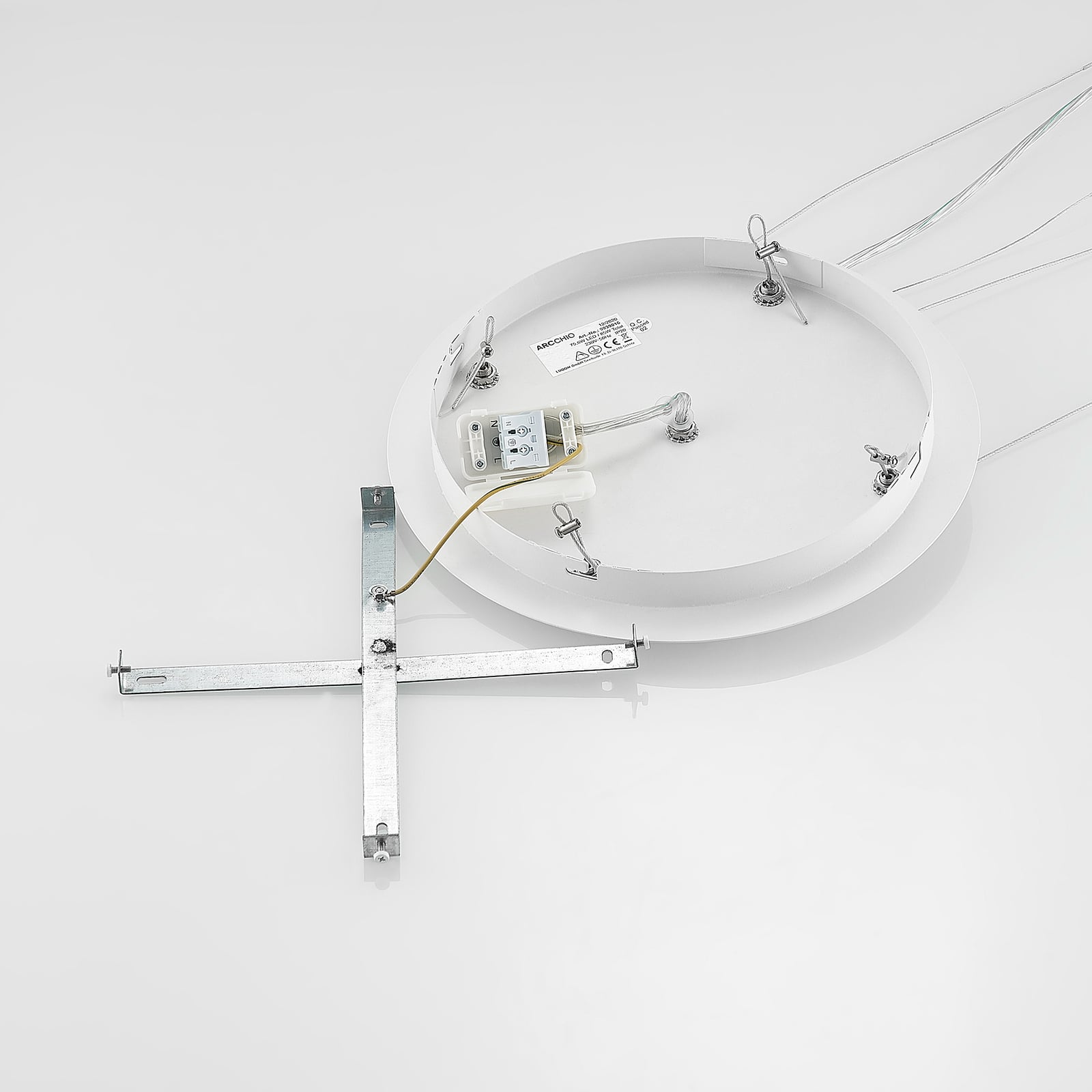 LED pendellampe Noabelle hvit metall dimbar Ø80 cm miljøbilde