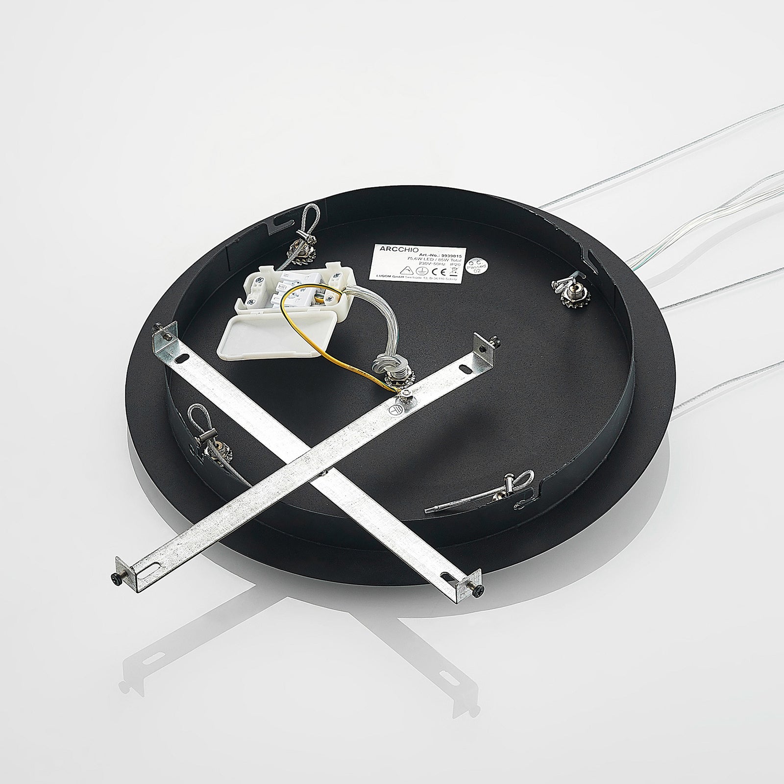 LED pendellampe Noabelle rund metall Ø80 cm dimbar CCT svart sideprofil