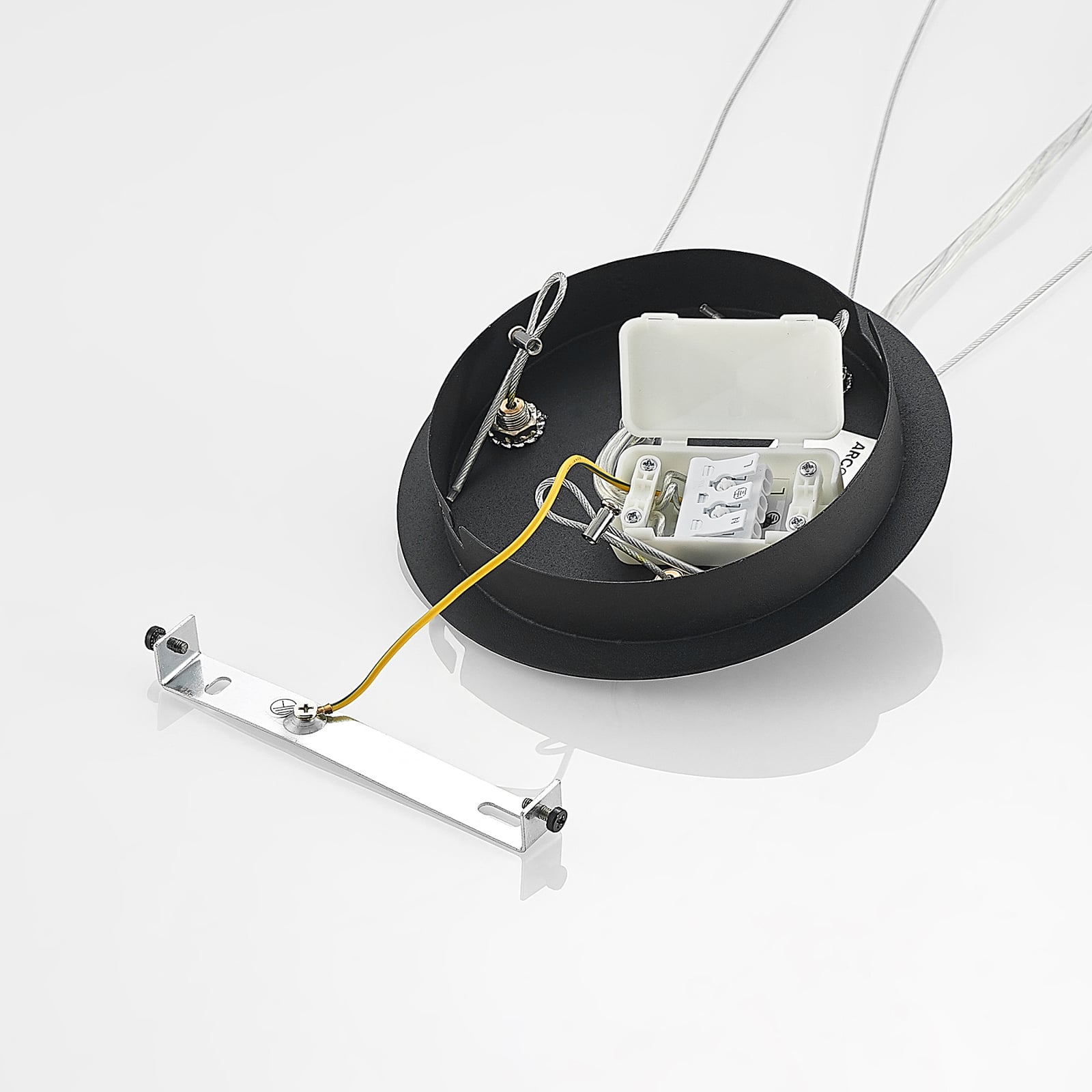 LED pendellampe Noabelle svart metall fra siden