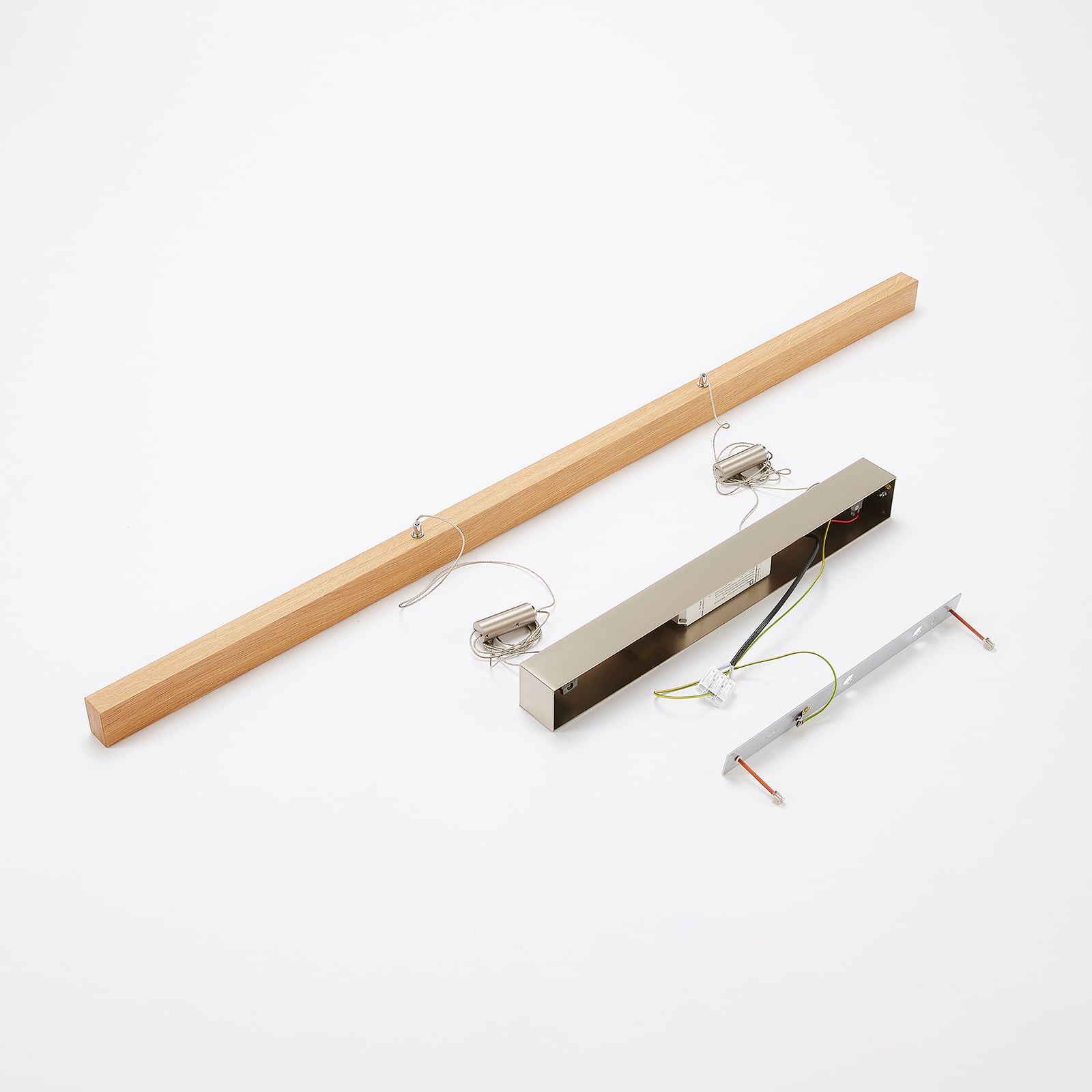LED pendellampe Nora eik dimbar 118 cm 22W CRI>90 aluminium detalj