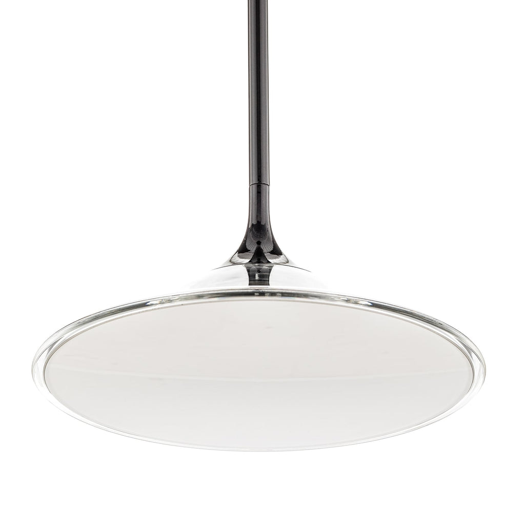 LED pendellampe Orsa 21 metakrylat Ø21 cm lys i mørkt rom