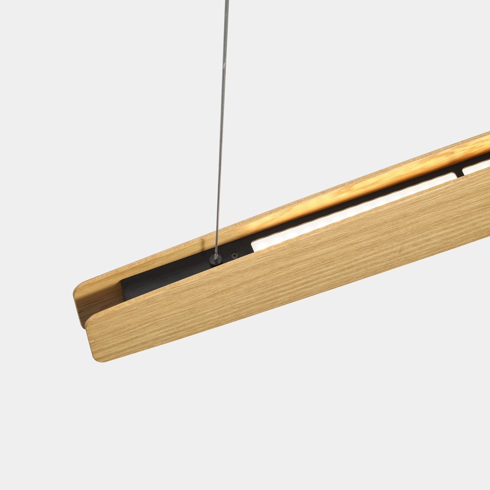 LED pendellampe Persida eik dimbar 98 cm 2700K Quitani aluminium detalj