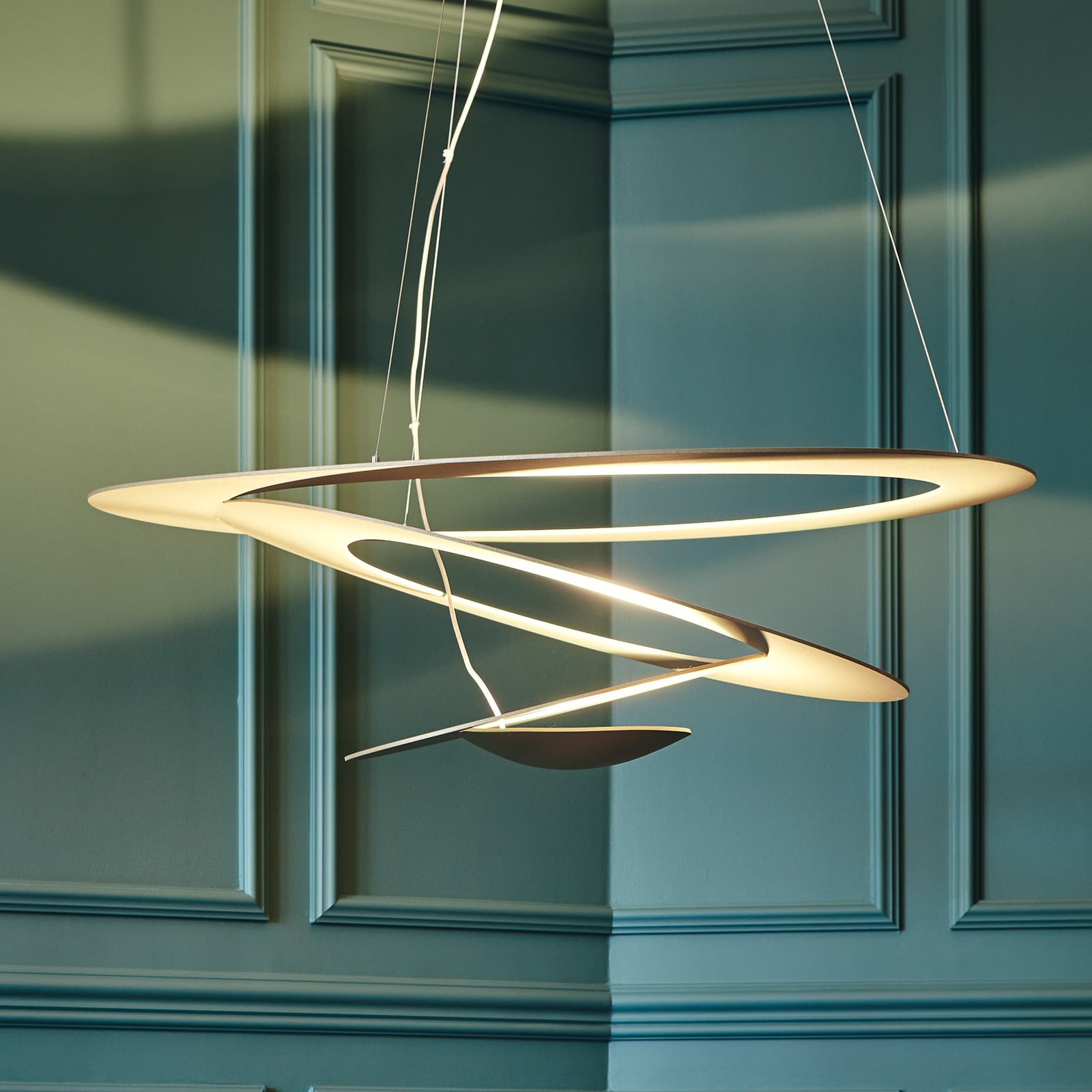 LED pendellampe Pirce gull dimbar forfra