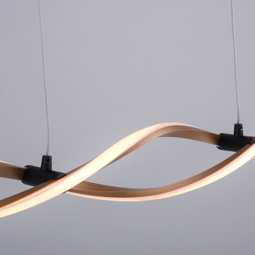 LED pendellampe Polina dimbar gull 110 cm nærbilde av LED-modul