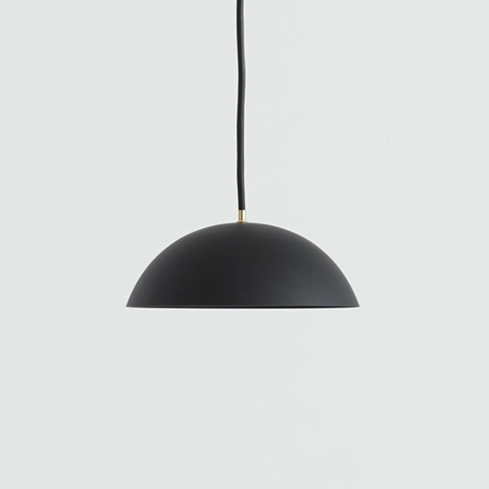 LED pendellampe Pong Ceiling dimbar svart Ø20 cm 9W forfra