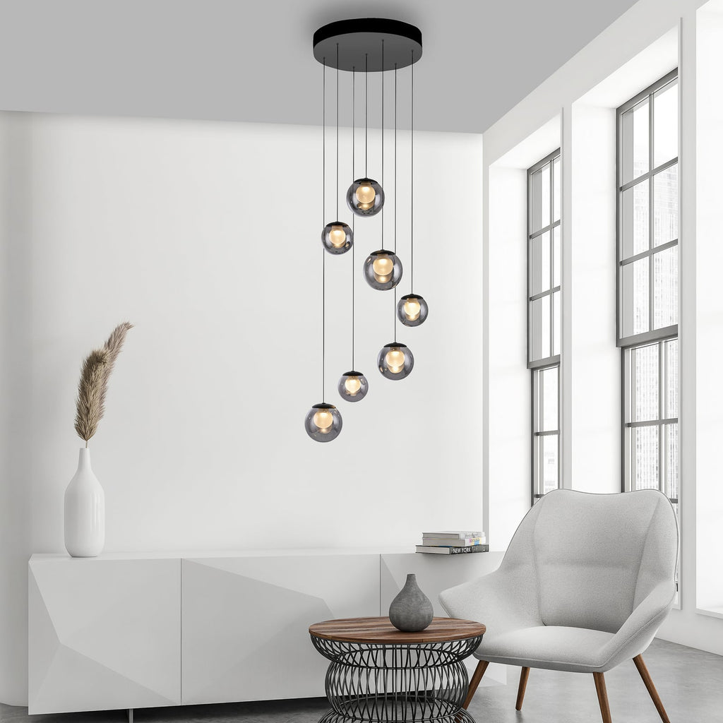 Detalj av glass og aluminium på LED pendellampe Popup 7-lys dimbar CCT grå Ø40 cm