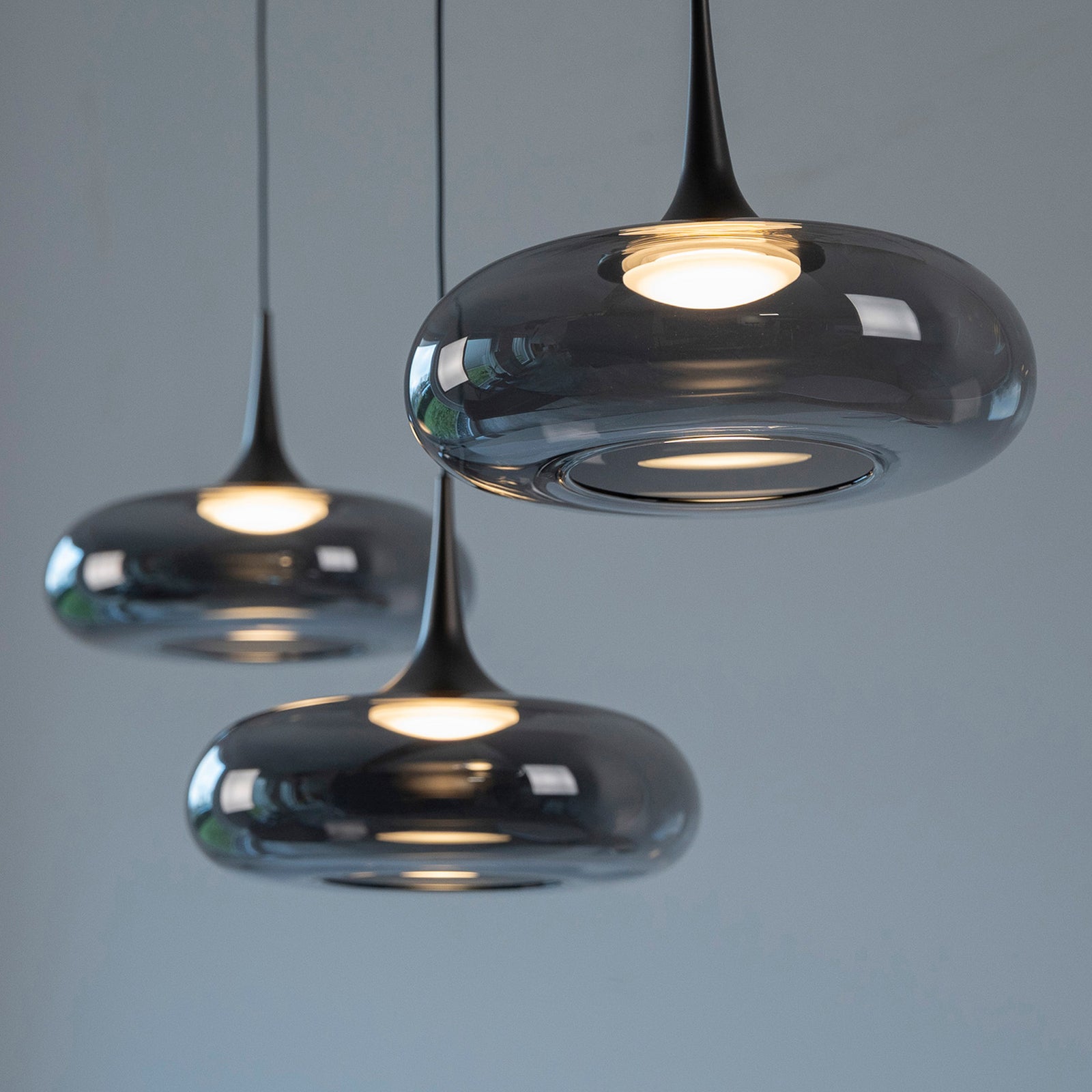 LED pendellampe Posh 7-lys røykglass dimbar justerbar høyde