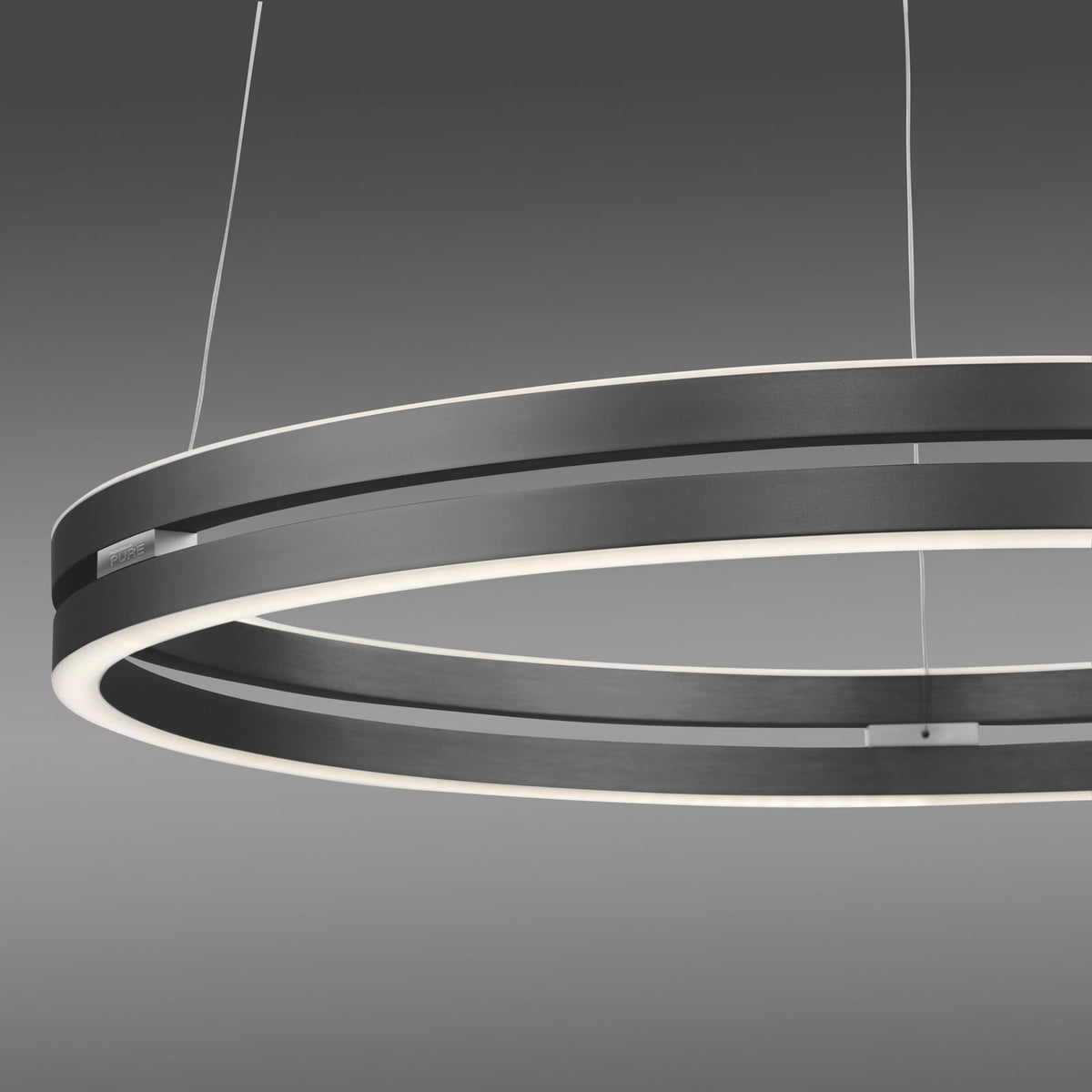 LED pendellampe PURE E-Loop dimbar CCT grå Ø70 cm fra siden