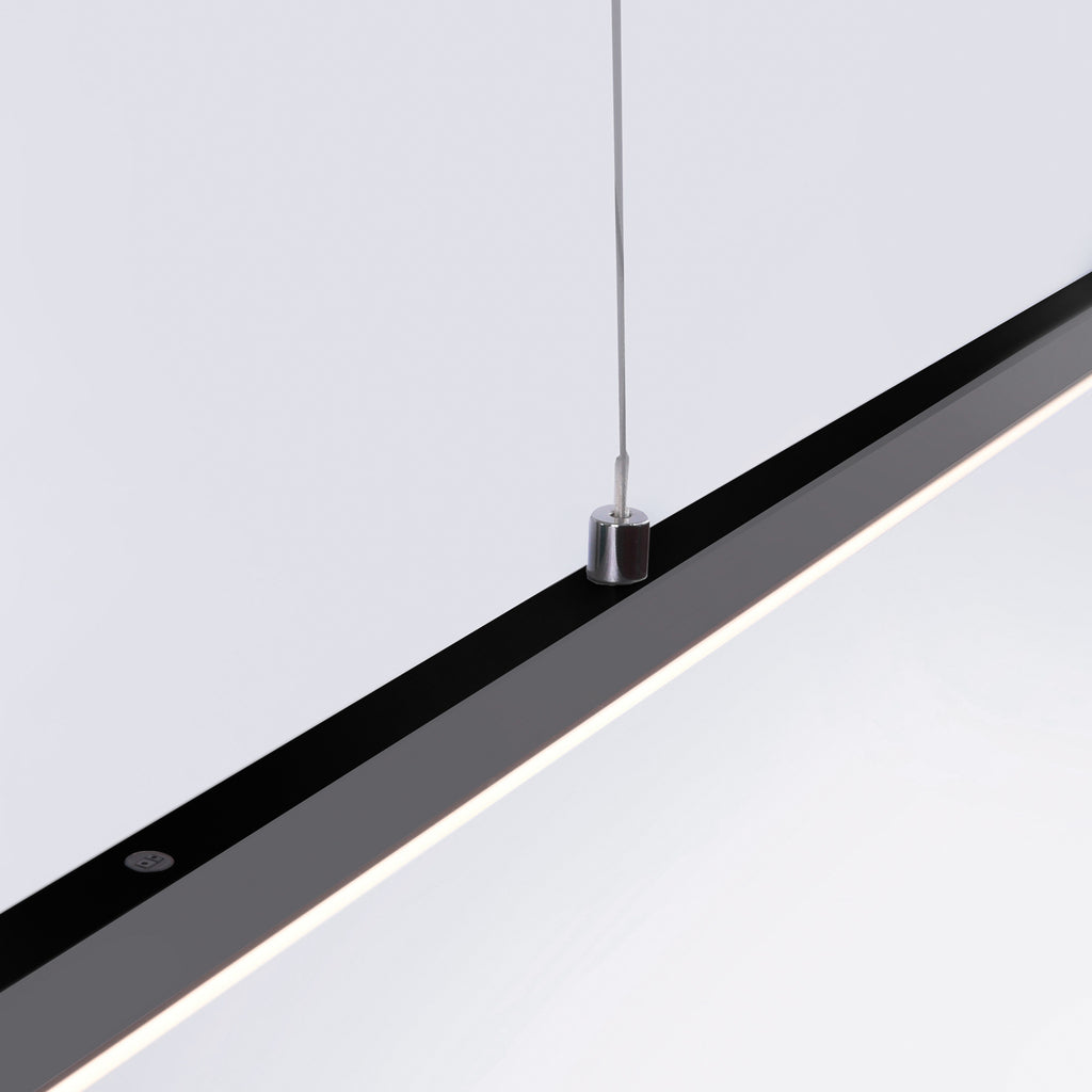 LED pendellampe PURE Lite antrasitt 160 cm montert over bord