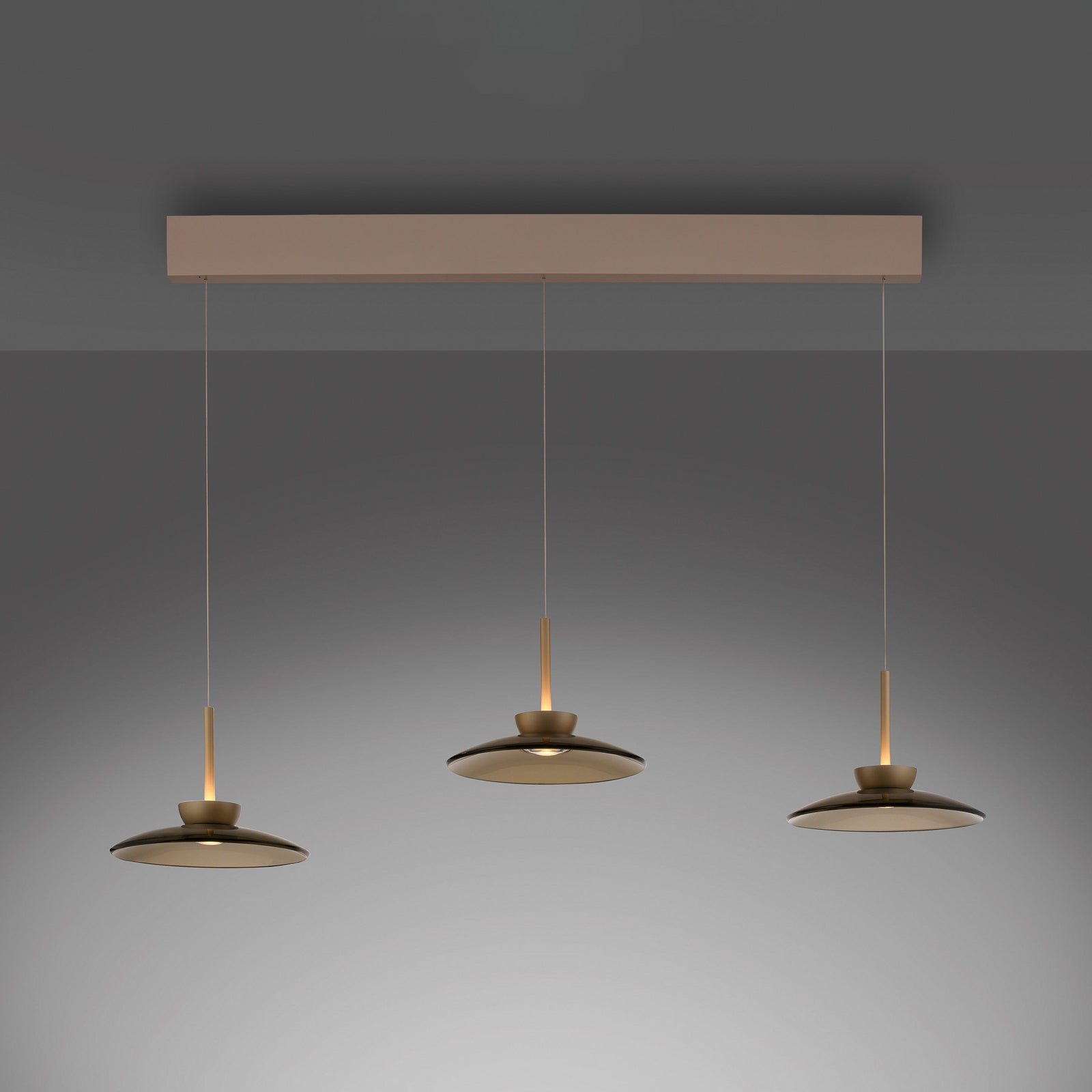 LED pendellampe PURE Moon 3-lys dimbar bronse amberglass kabler og oppheng