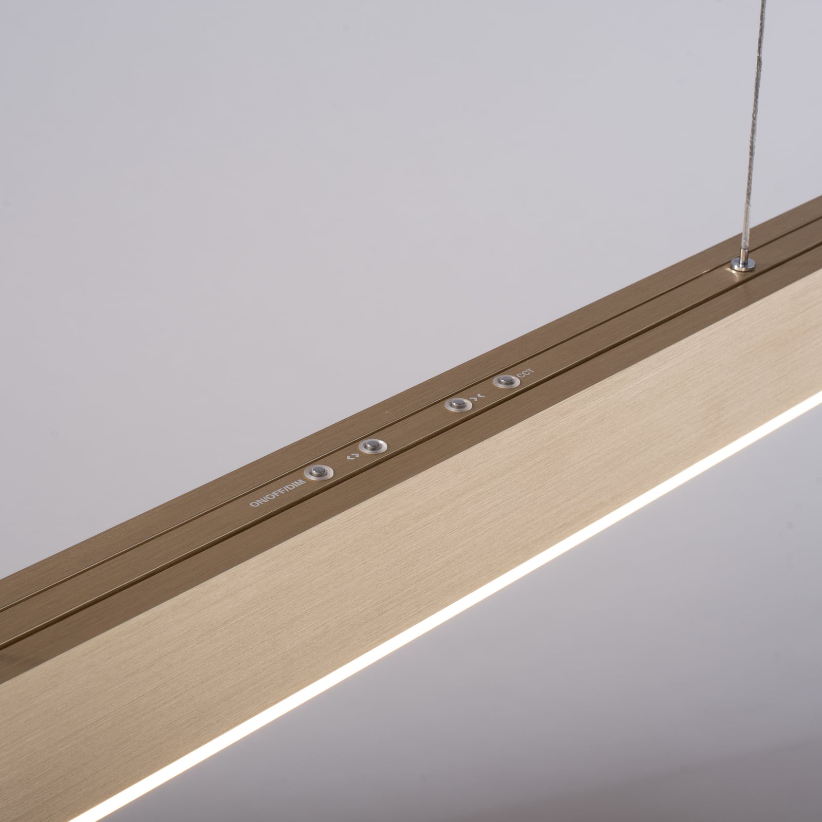 LED pendellampe Pure Moto dimbar CCT gull 200 cm fjernkontroll