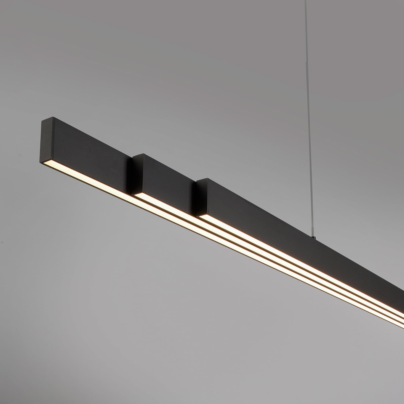 LED pendellampe Q-ARIAN dimbar CCT antrasitt 46W Zigbee Zigbee styring