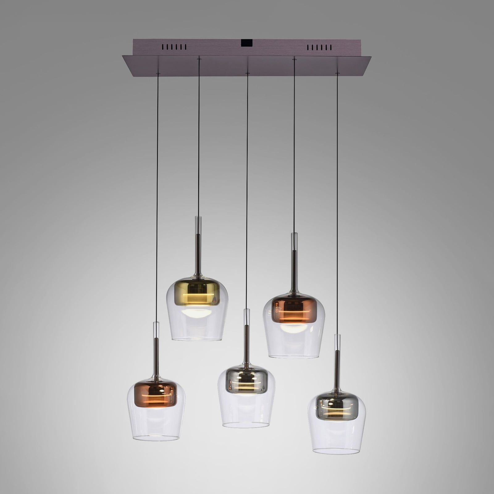 Nærbilde av lampekule på LED pendellampe Q-Kon 5-lys glass RGB CCT Zigbee