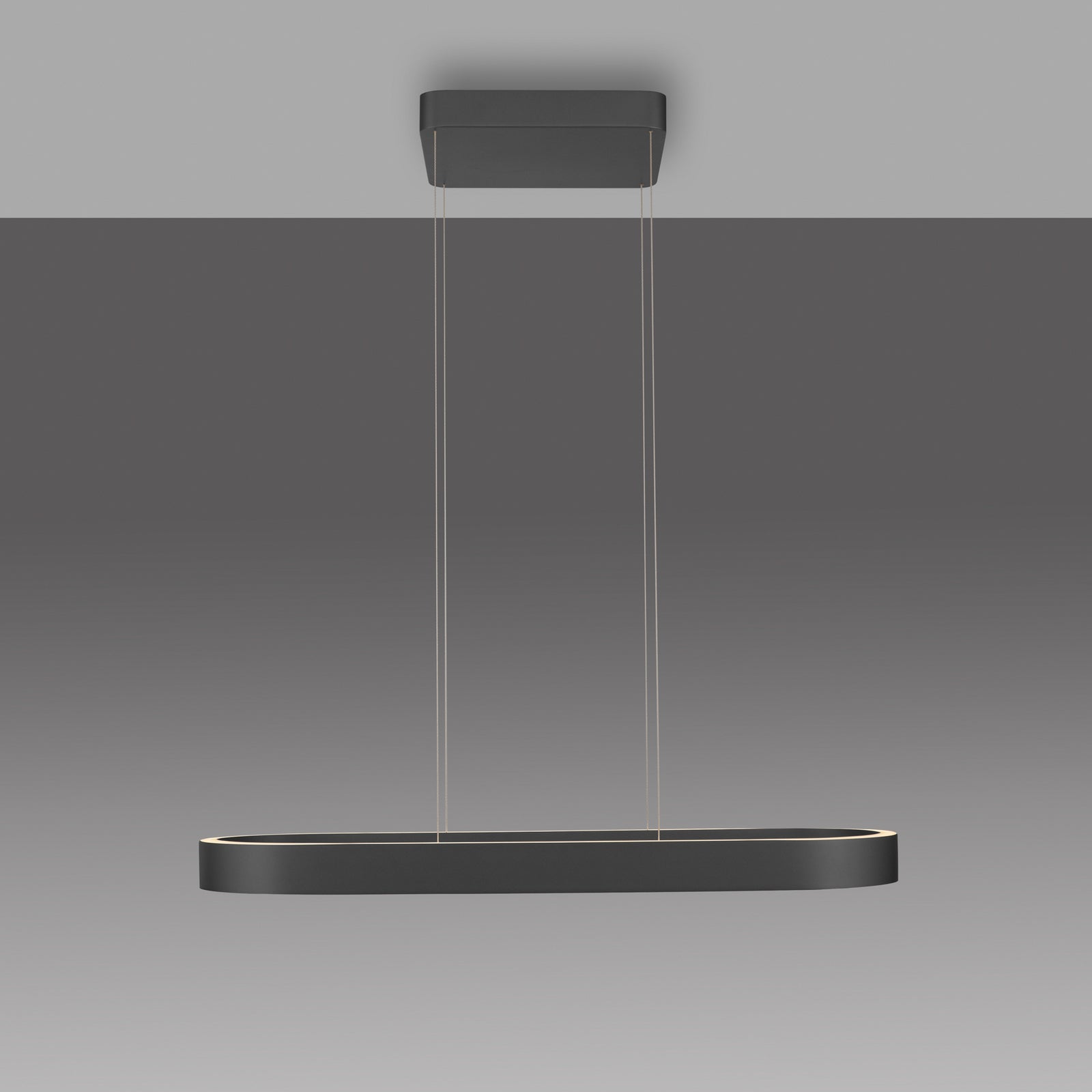 LED pendellampe Q-Stretto svart 86,8 cm CCT montert i rom