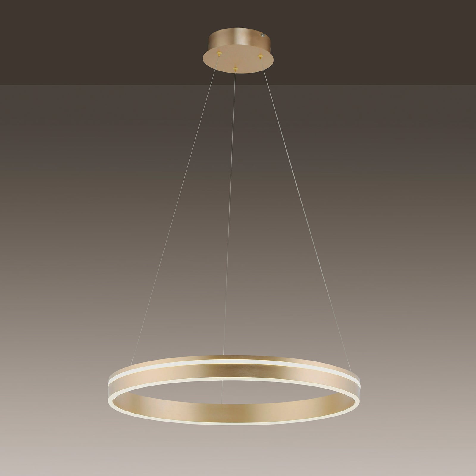 LED pendellampe Q-VITO ring matt messing montert i rom