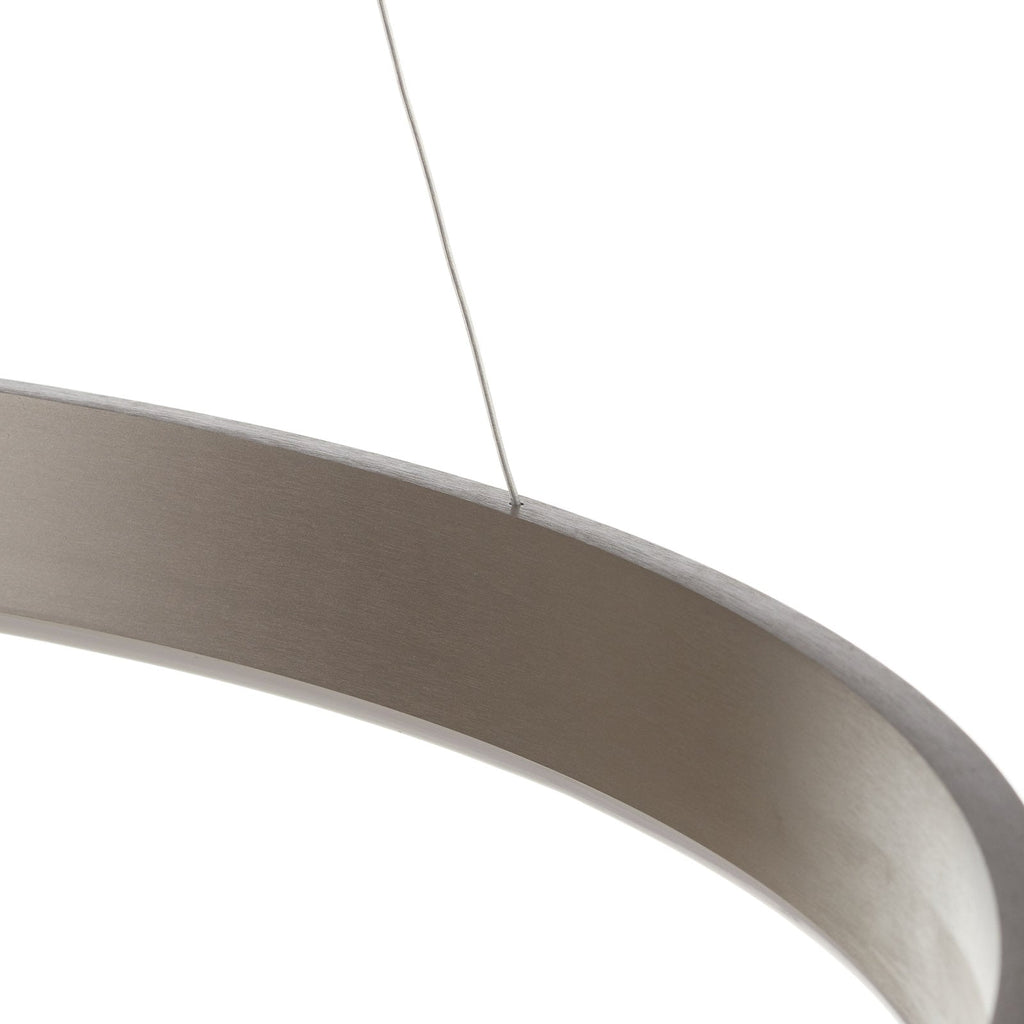 Montert LED pendellampe Q-VITO ringform stål i rom