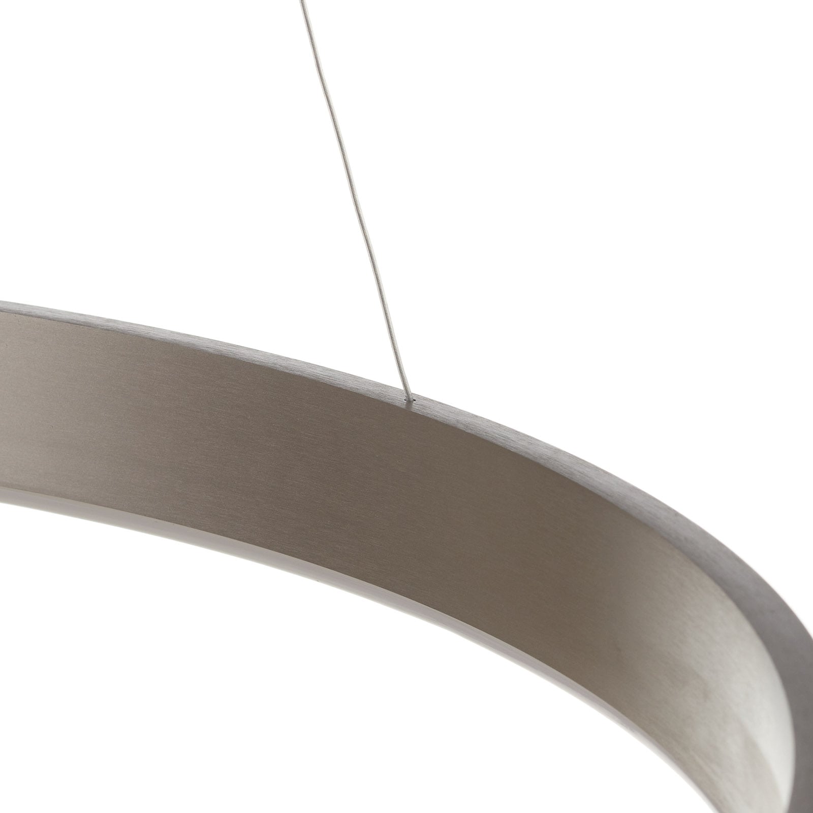 Montert LED pendellampe Q-VITO ringform stål i rom