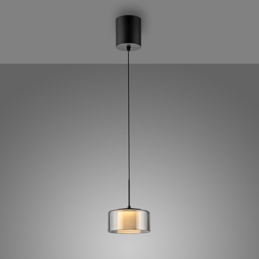 LED pendellampe Rika røykglass dimbar Ø15 cm montert i rom